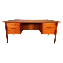 Retro Danish Mid Century Modern Teak Executive Desk "Model 15" by Goran Strand