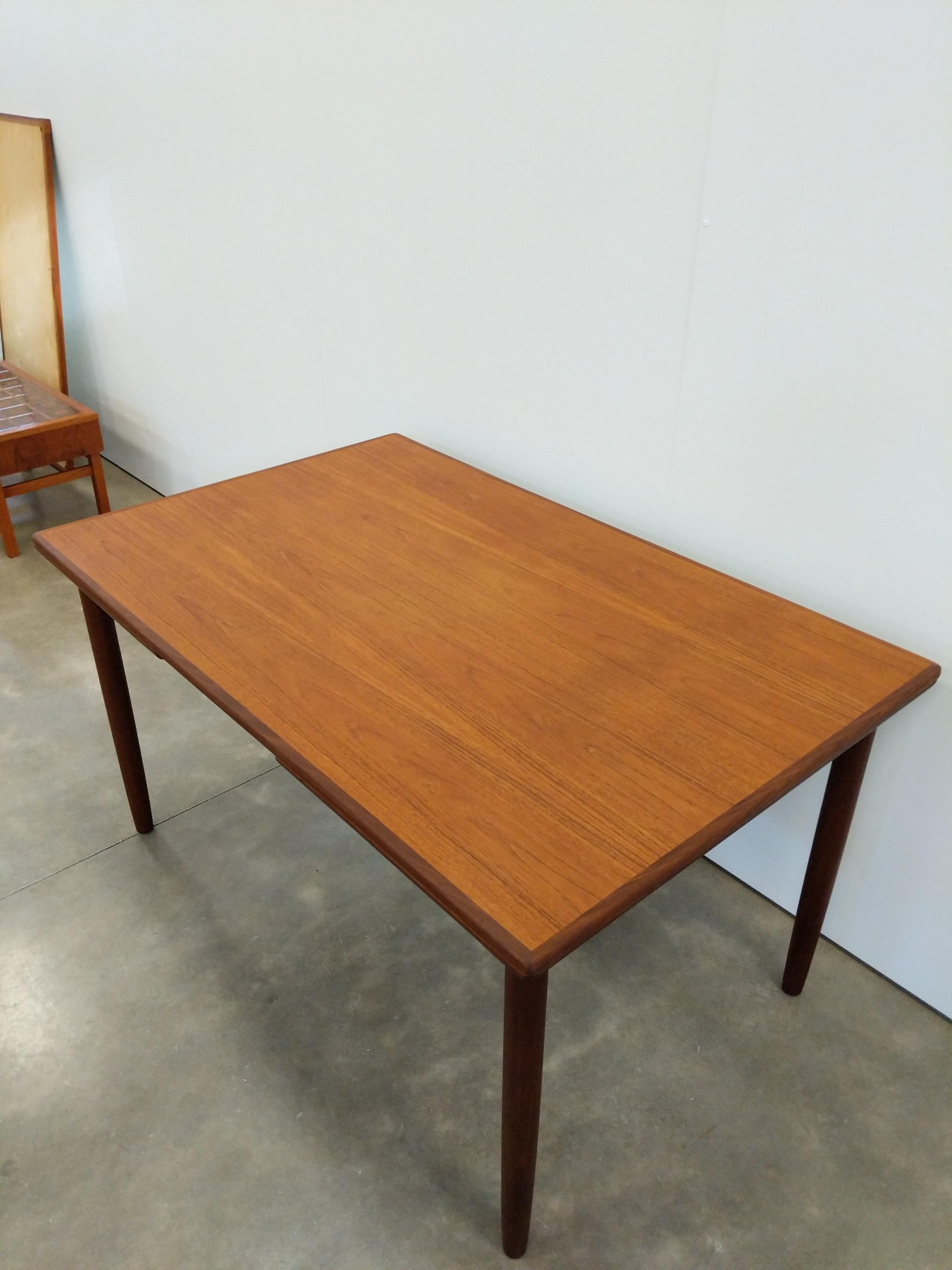 Scandinavian Modern Vintage Danish Mid Century Modern Teak Extendable Dining Table For Sale