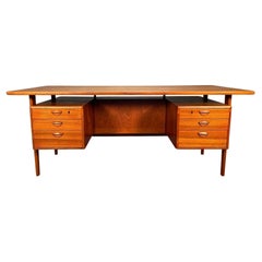 Vintage Danish Mid-Century Modern Teak "Fm60" Floating Desk by Kai Kristiansen