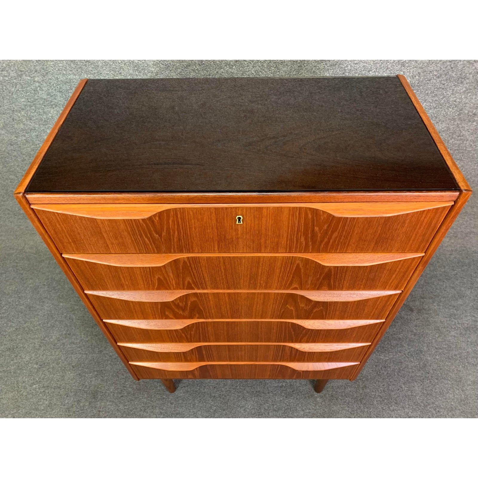 Vintage Danish Mid-Century Modern Teak Gentleman's Chest Dresser 3