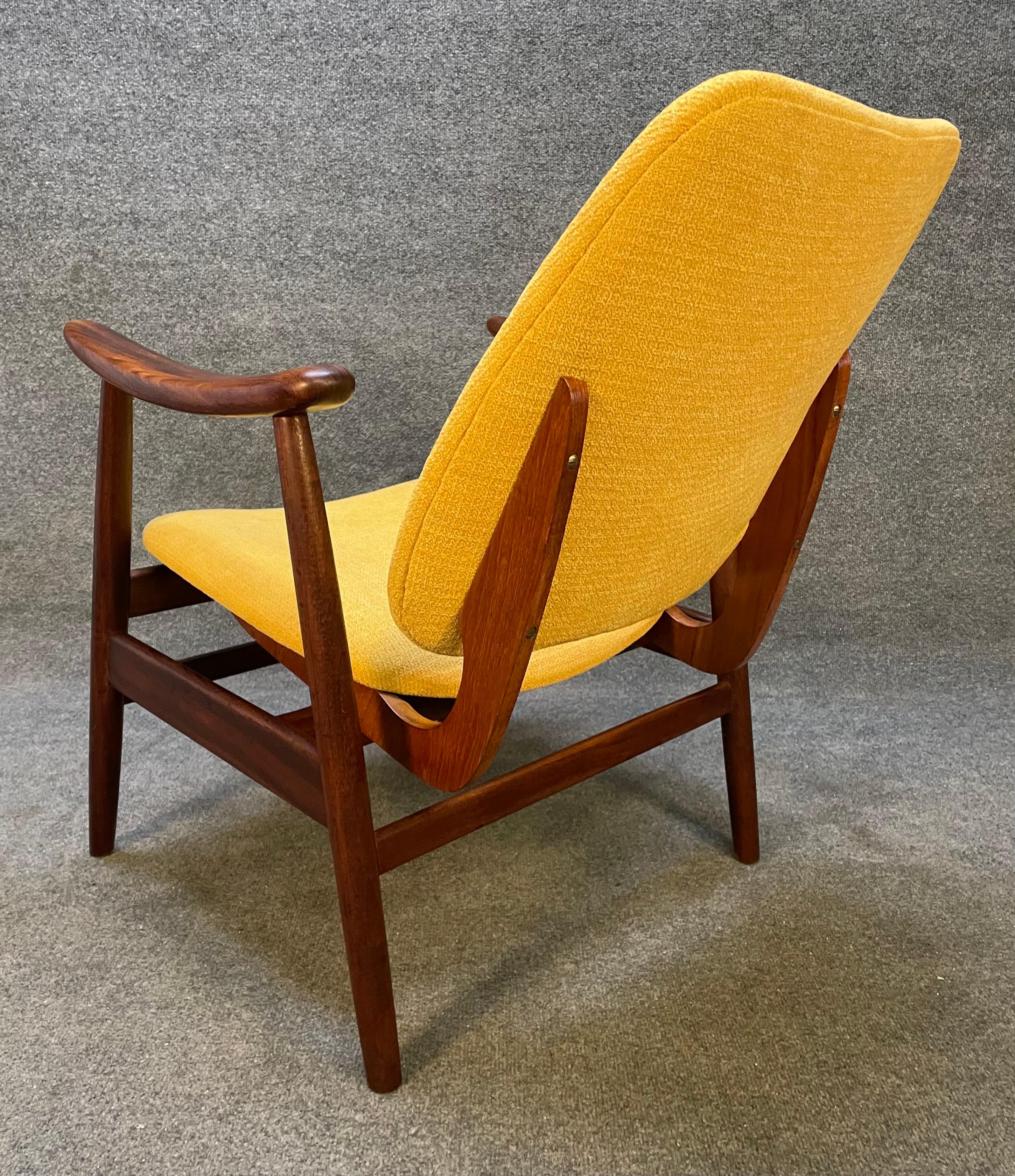 Vintage Danish Mid Century Modern Teak Lounge Chair For Sale 1