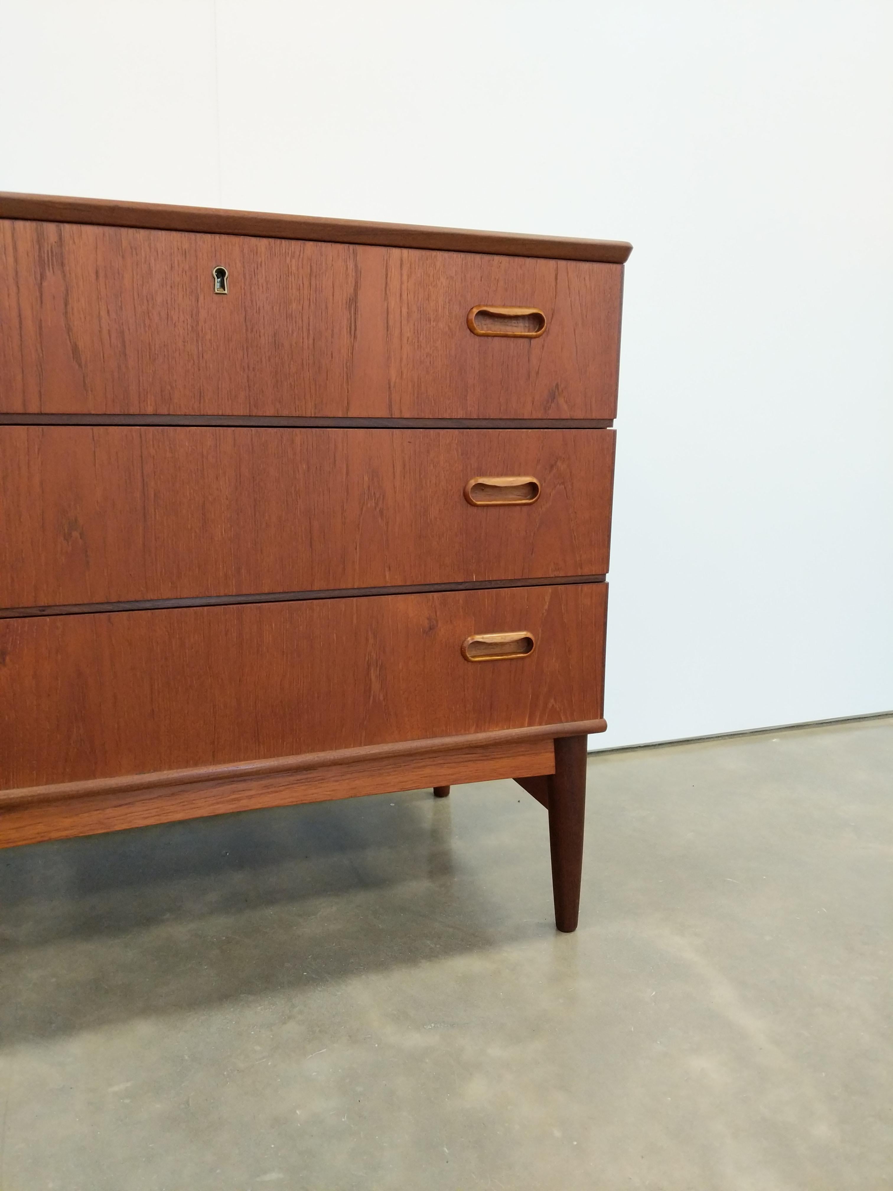 Vintage Danish Mid Century Modern Teak Low Dresser 1