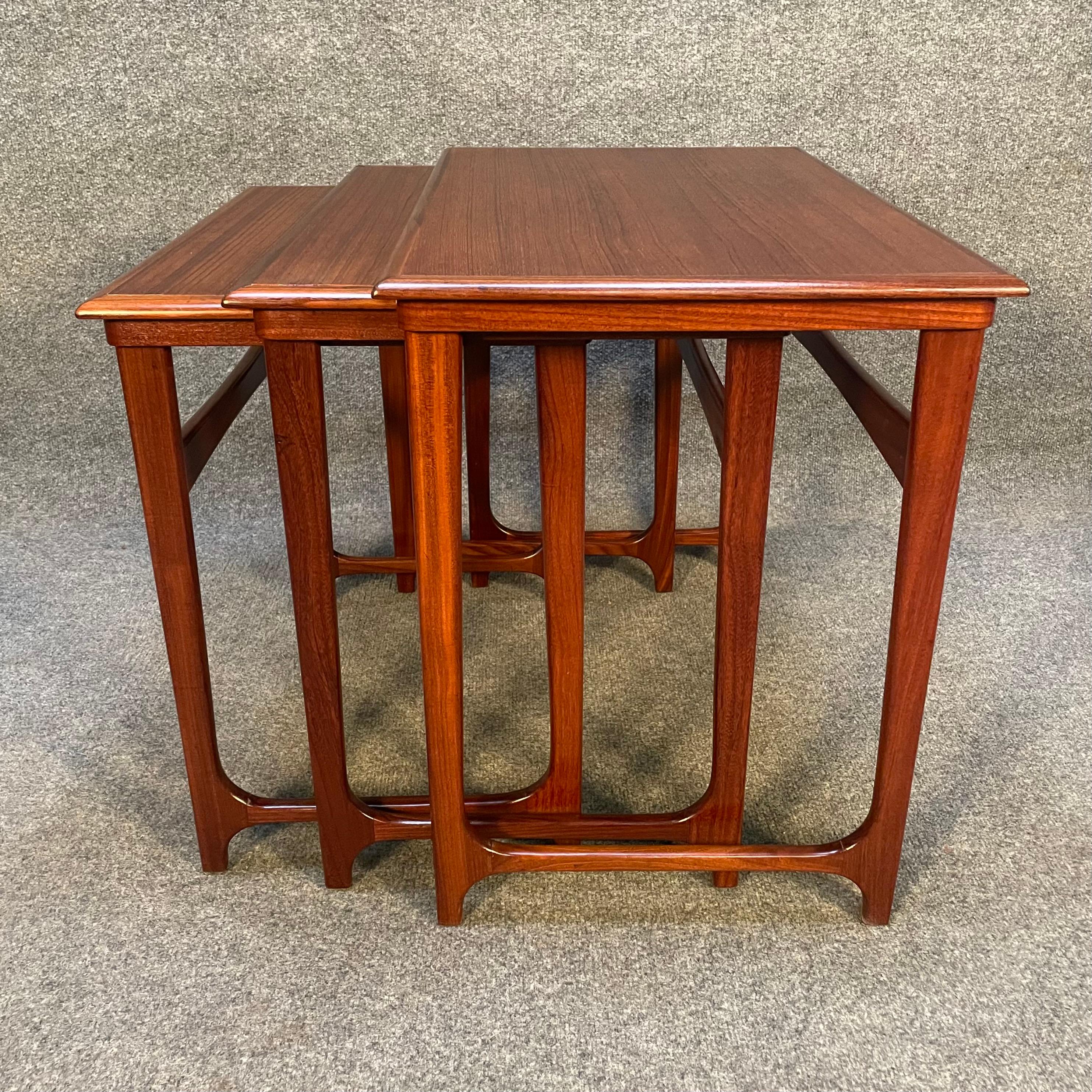 Vintage Danish Mid-Century Modern Teak Nesting Tables by BC Mobler In Good Condition In San Marcos, CA