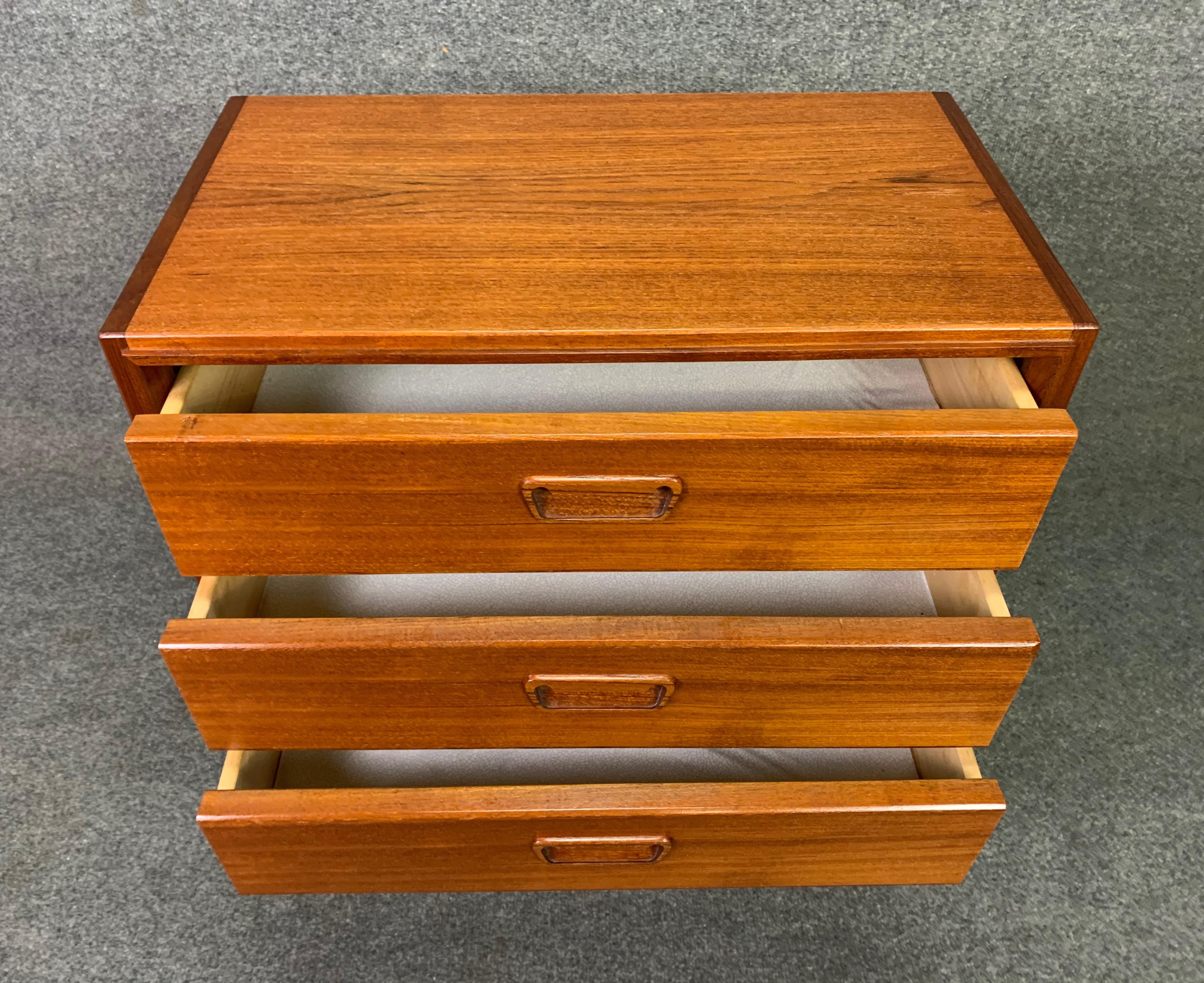 Mid-20th Century Vintage Danish Mid-Century Modern Teak Nightstand Entry Chest by Munch Slagelse