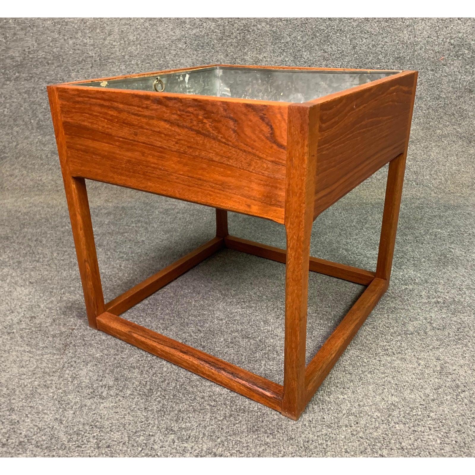 Scandinavian Modern Vintage Danish Mid-Century Modern Teak Planter