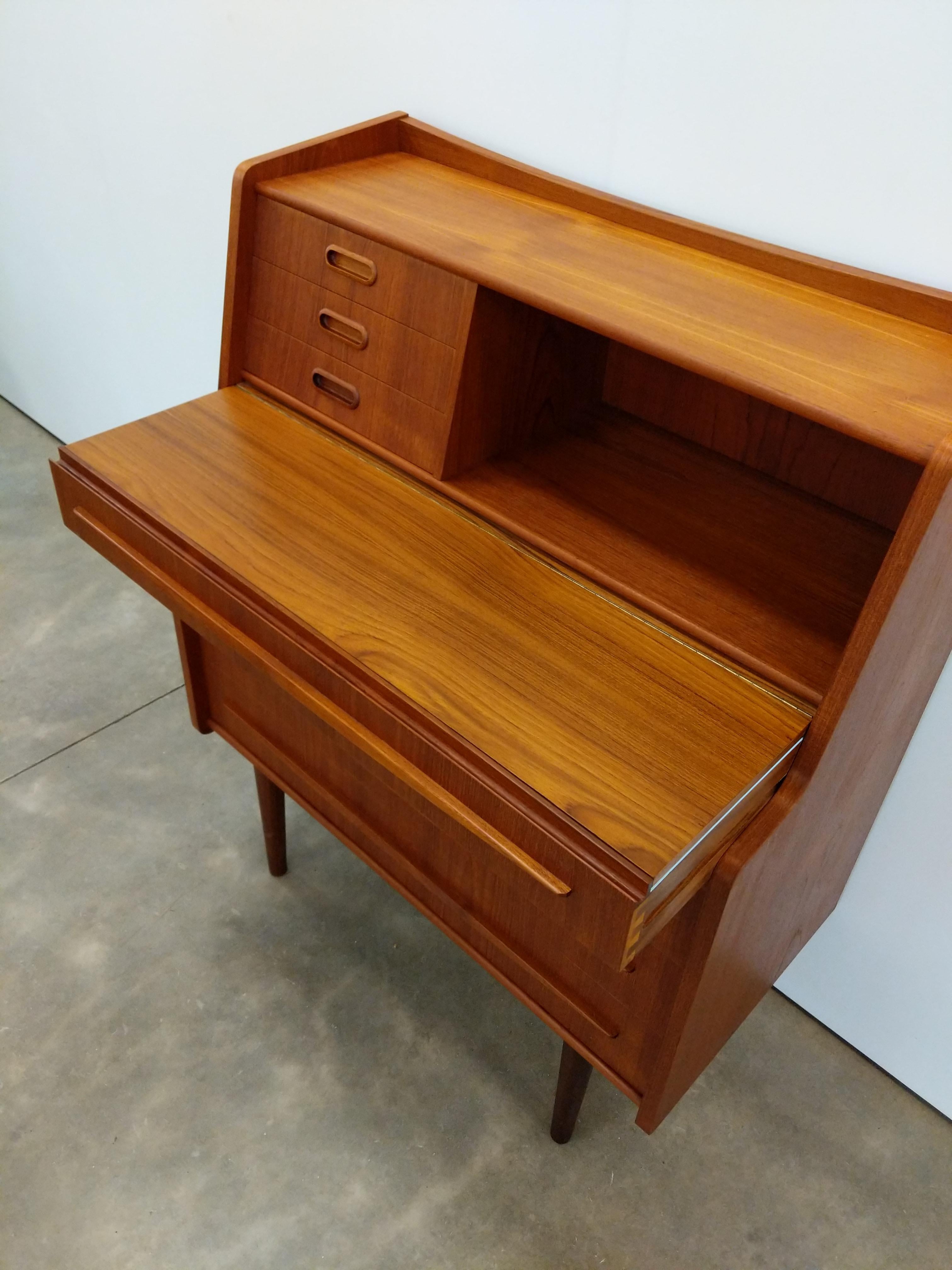 20th Century Vintage Danish Mid Century Modern Teak Secretary Desk / Vanity