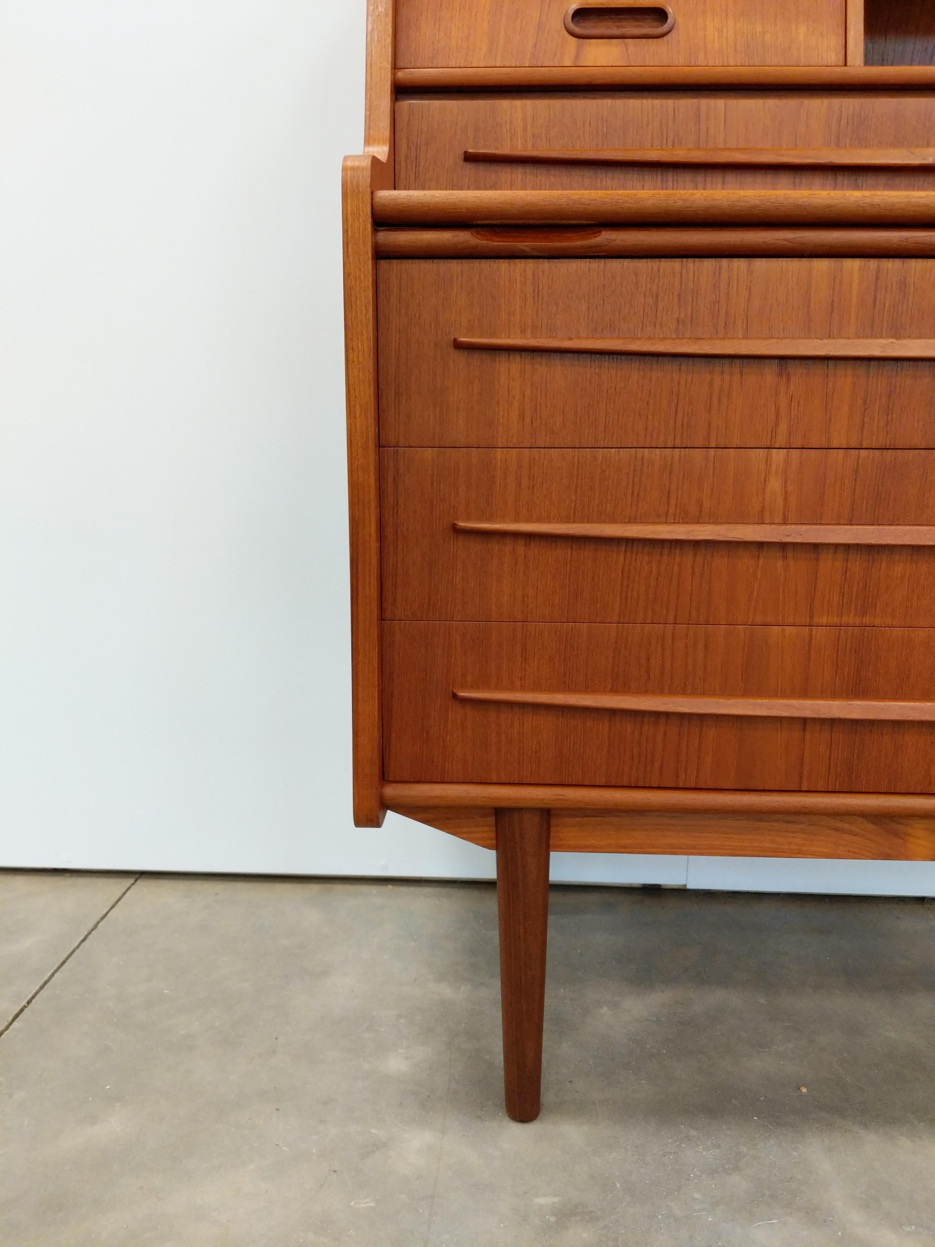 Vintage Danish Mid Century Modern Teak Secretary Desk / Vanity 2