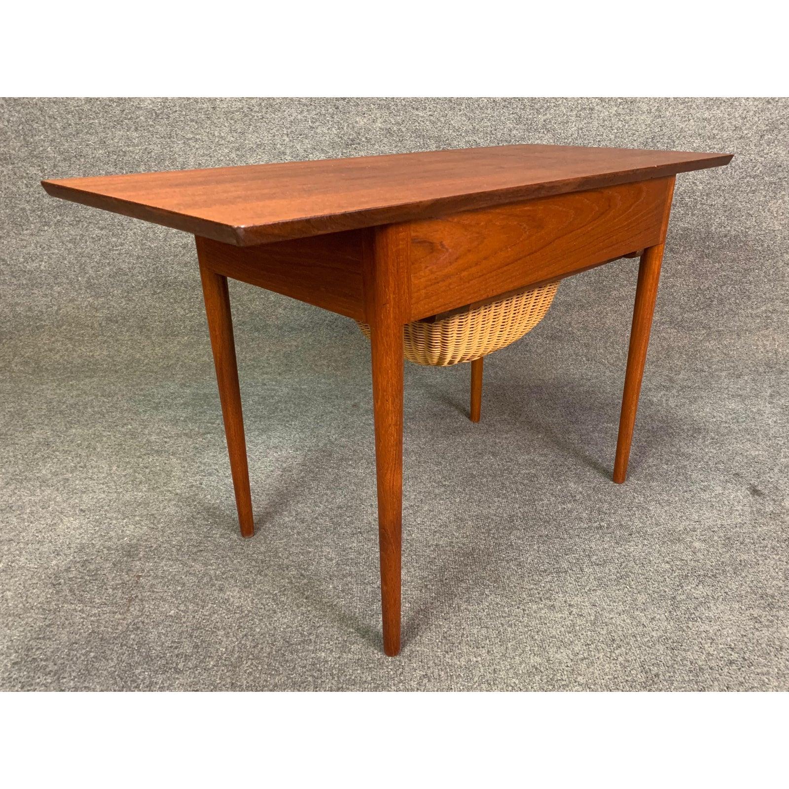 Vintage Danish Mid-Century Modern Teak Sewing Drop Leaf End Table For Sale 1