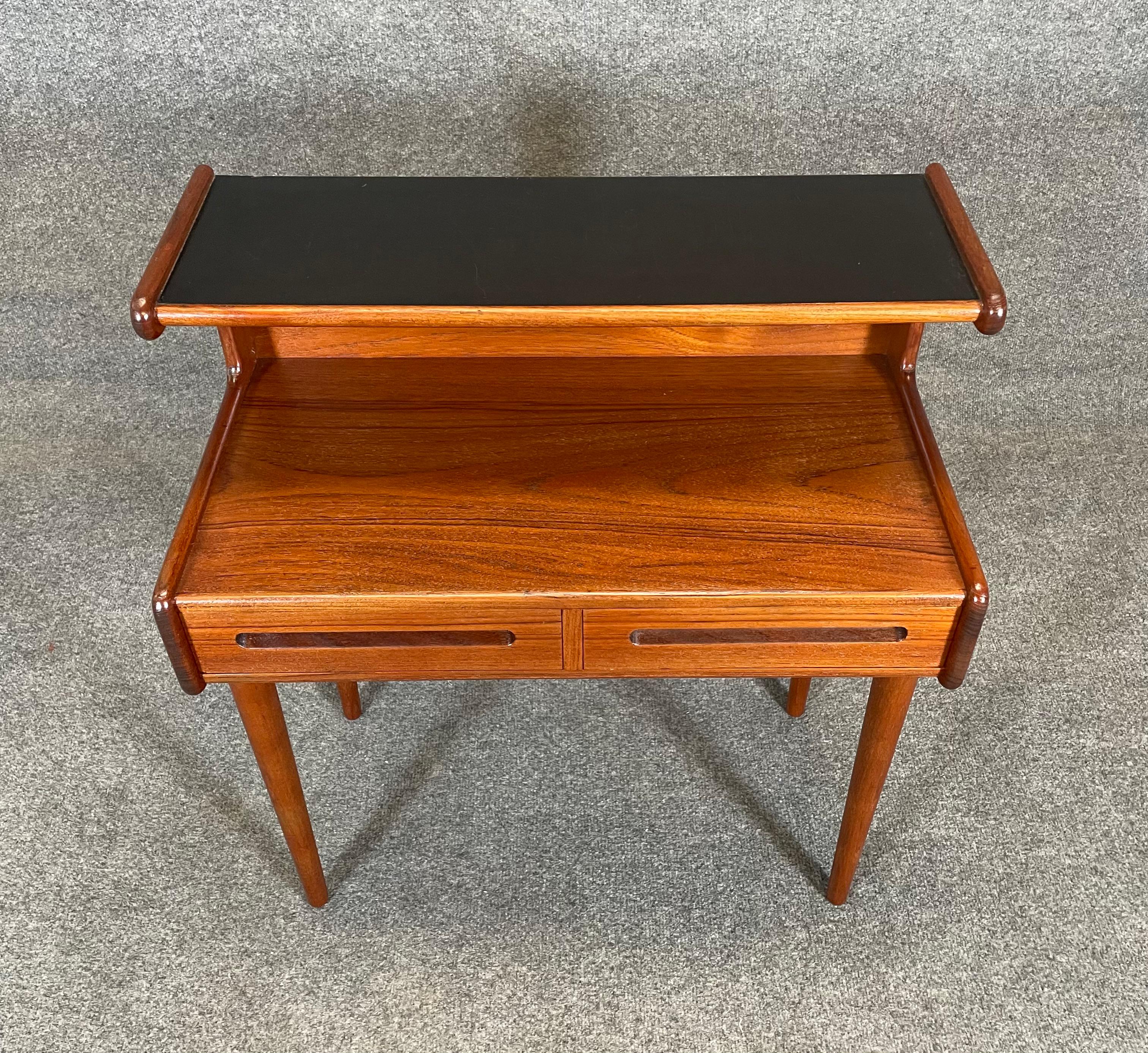 Vintage Danish Mid Century Modern Teak Side Table - Entry Chest For Sale 1