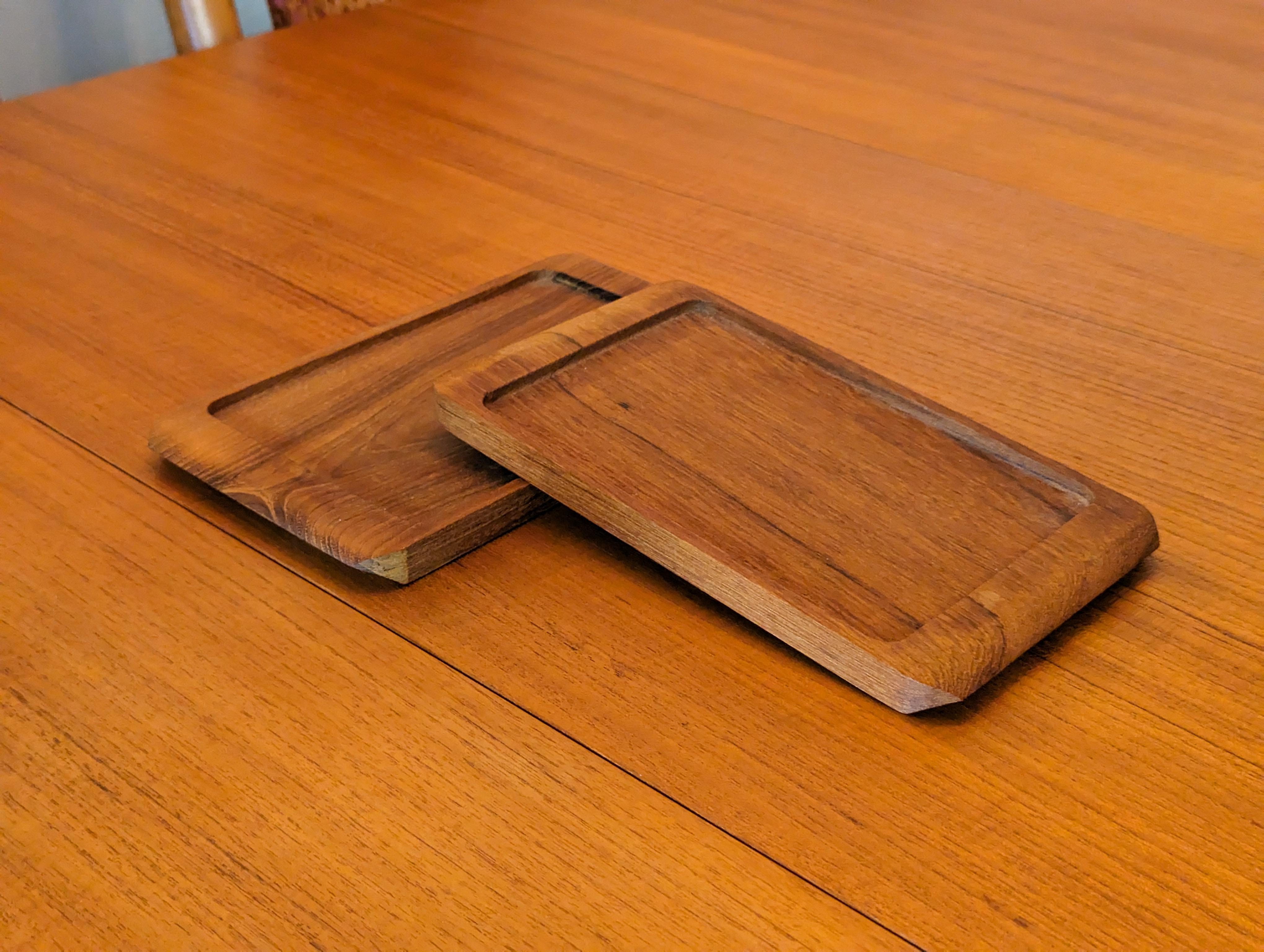 Vintage Danish Mid Century Modern Teak Trays by Laurids Lønborg, c1960s In Good Condition For Sale In Chino Hills, CA