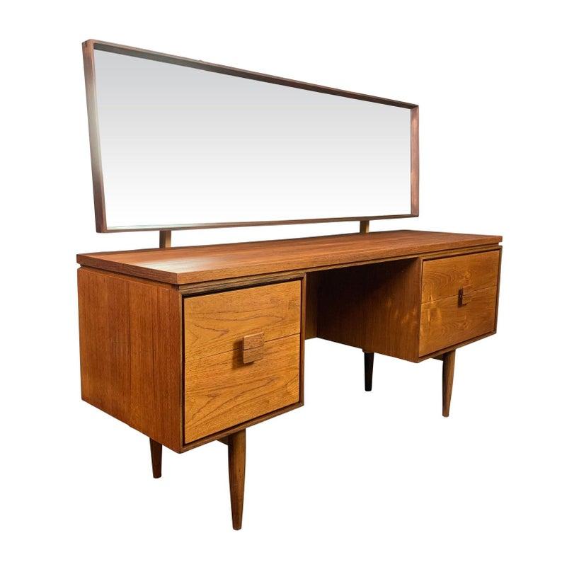 g plan vanity