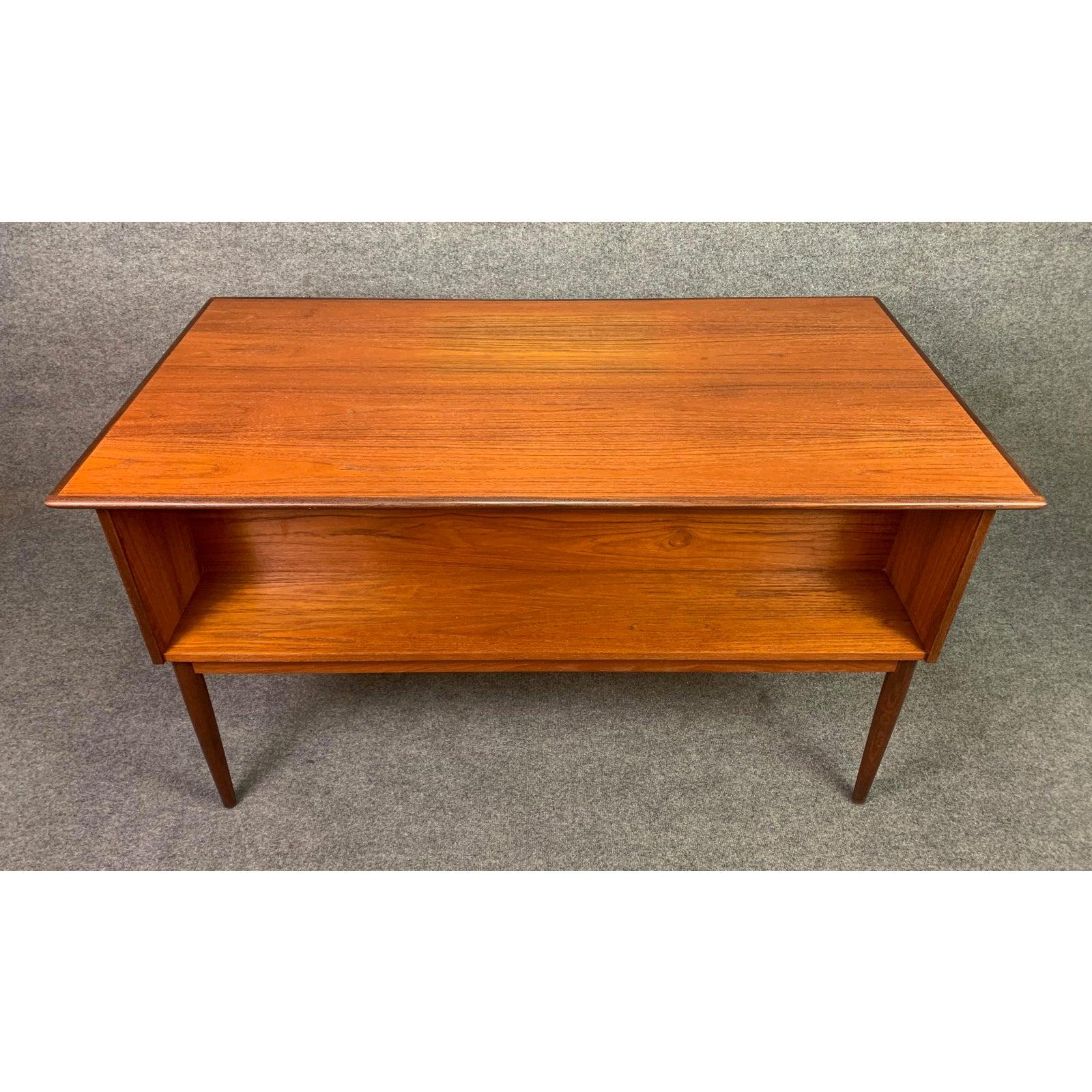 Vintage Danish Mid-Century Modern Teak Writing Desk in the Manner of Arne Vodder 1