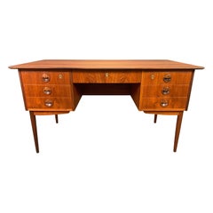 Vintage Danish Mid-Century Modern Teak Writing Desk in the Manner of Arne Vodder