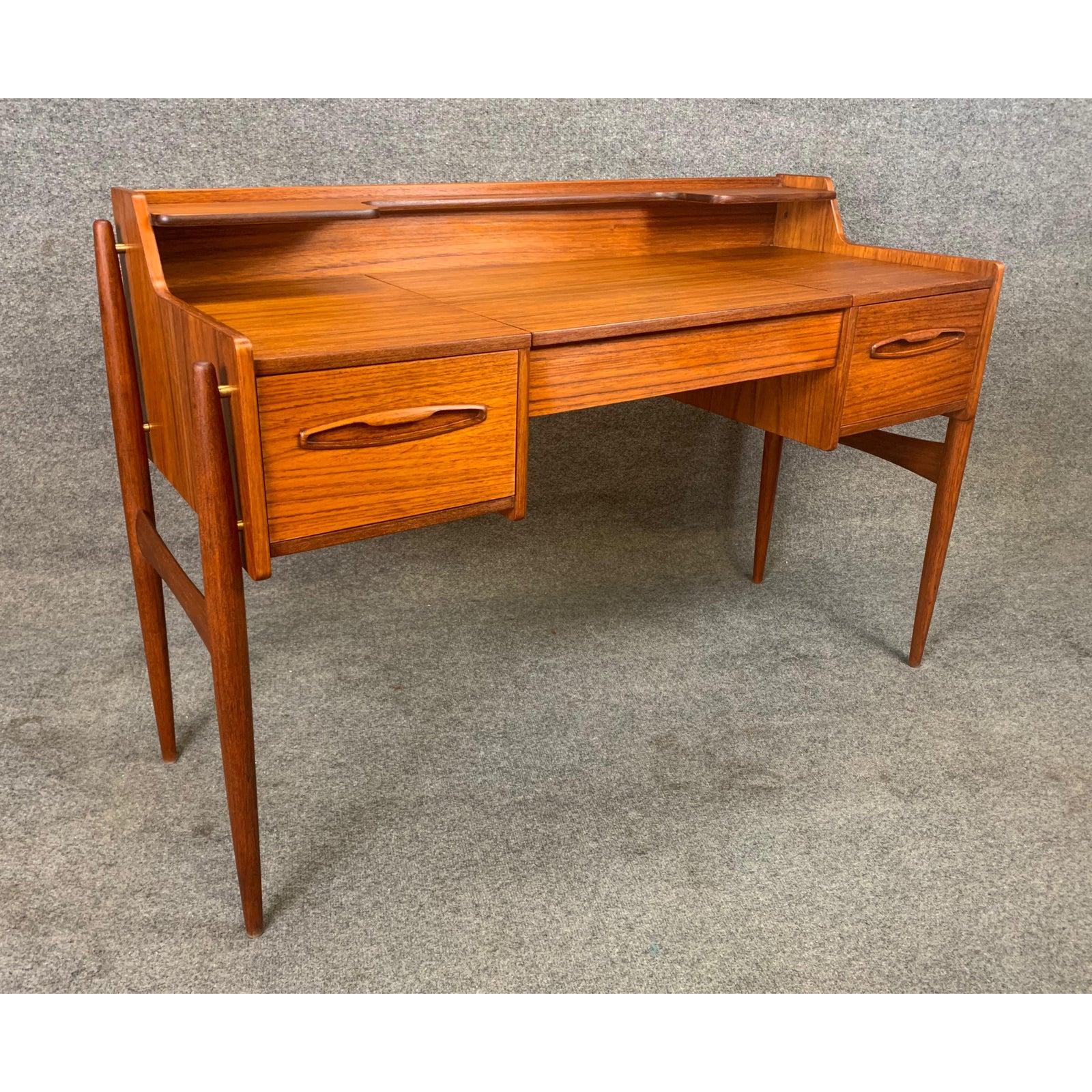 Vintage Danish Mid-Century Modern Teak Writing Desk Vanity For Sale 3