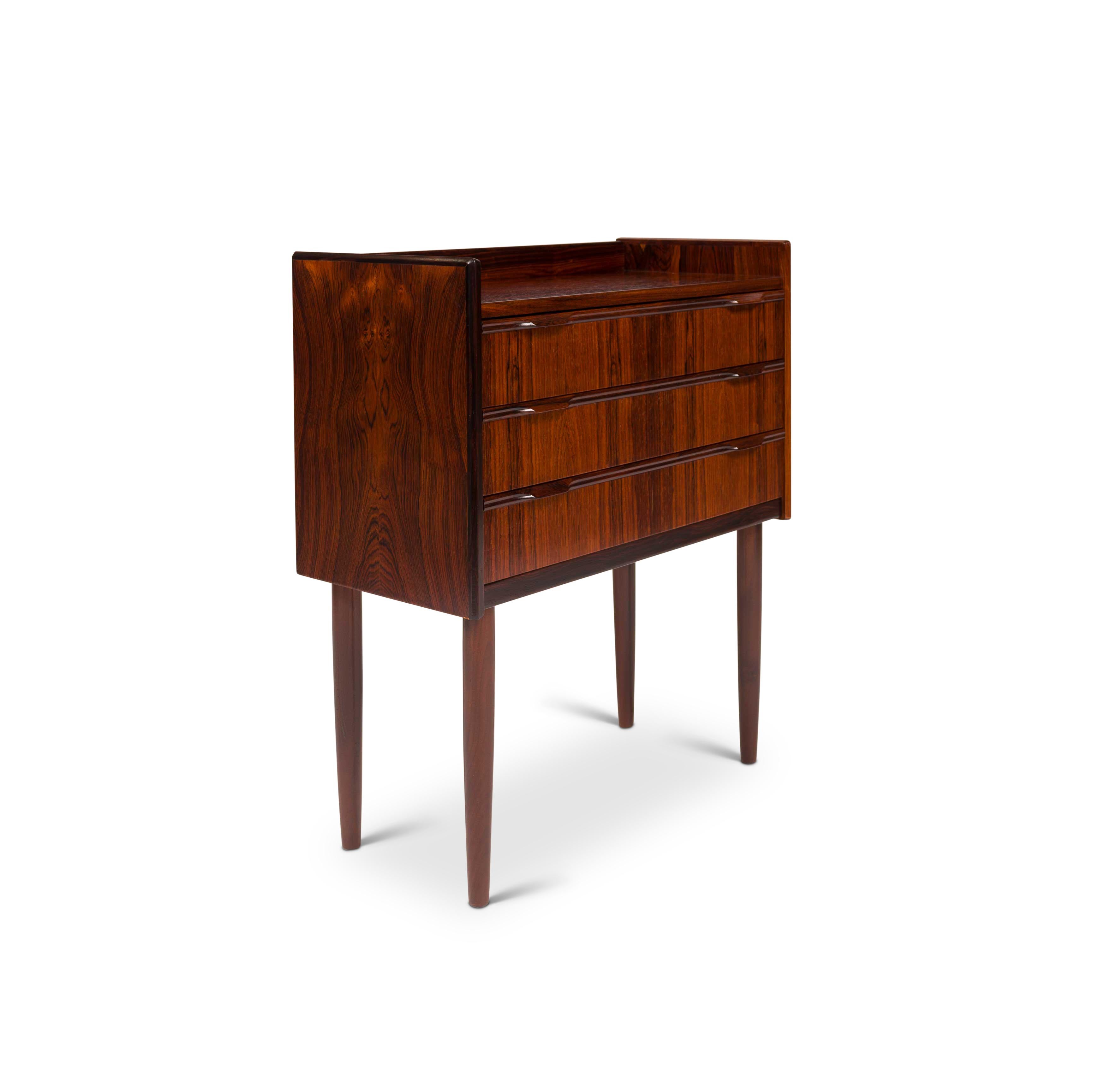 Vintage Danish Mid-Century Rosewood Accent Tables Nightstands Chest — Pair In Good Condition In Emeryville, CA