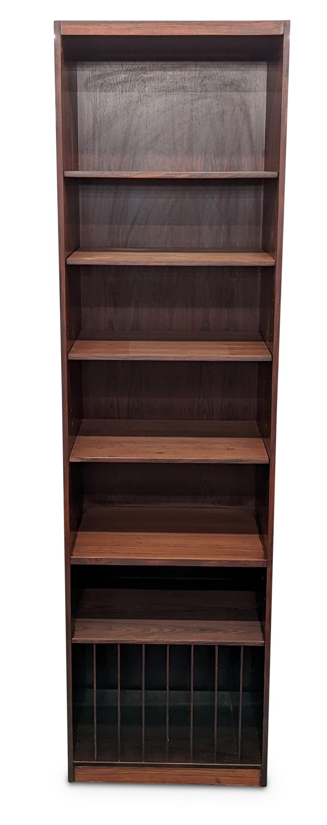 Vintage Danish Midcentury Rosewood Bookcase, 062321 In Good Condition In Jersey City, NJ