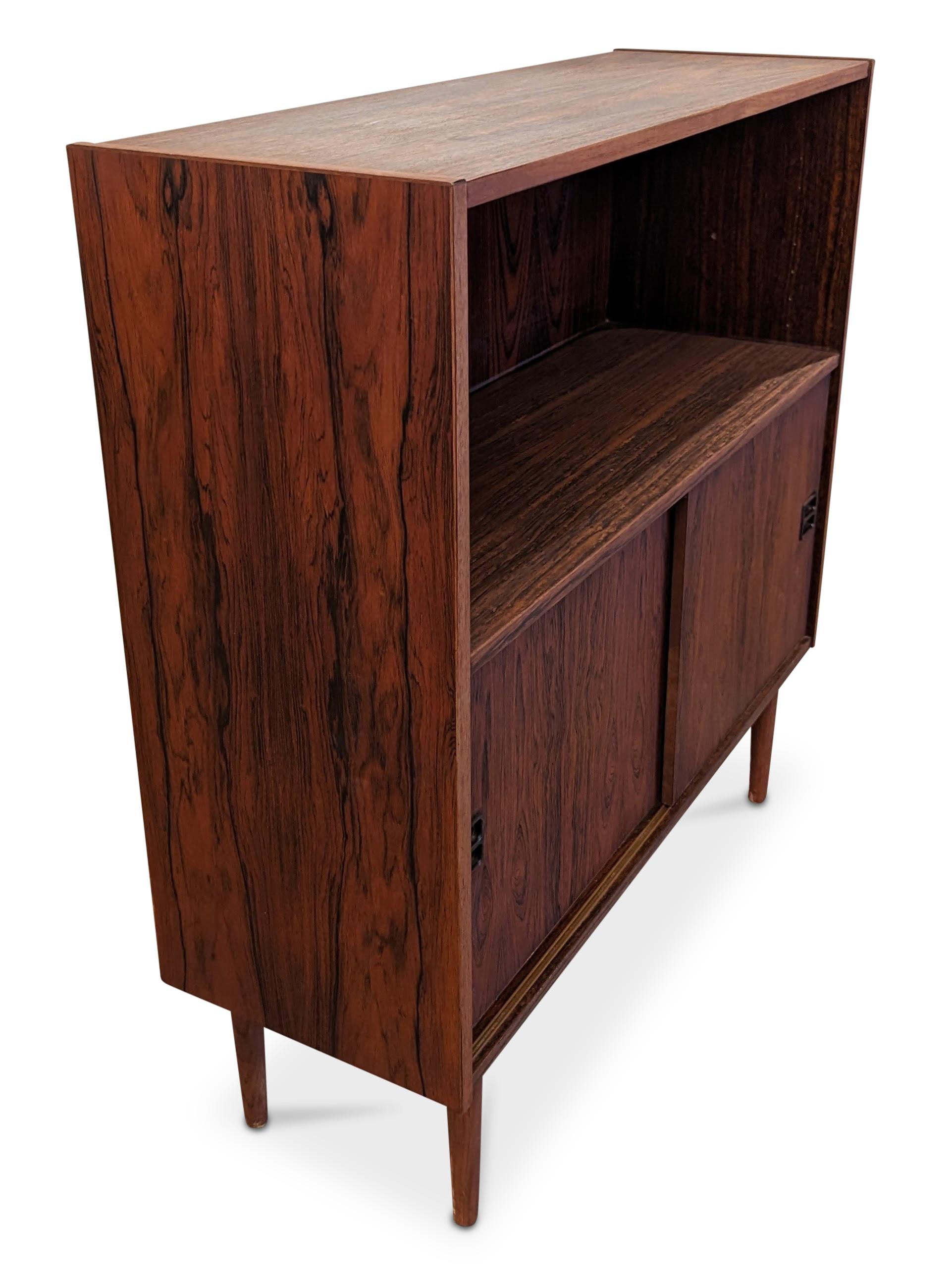 Vintage Danish Midcentury Rosewood Bookcase - 062333 In Good Condition In Jersey City, NJ