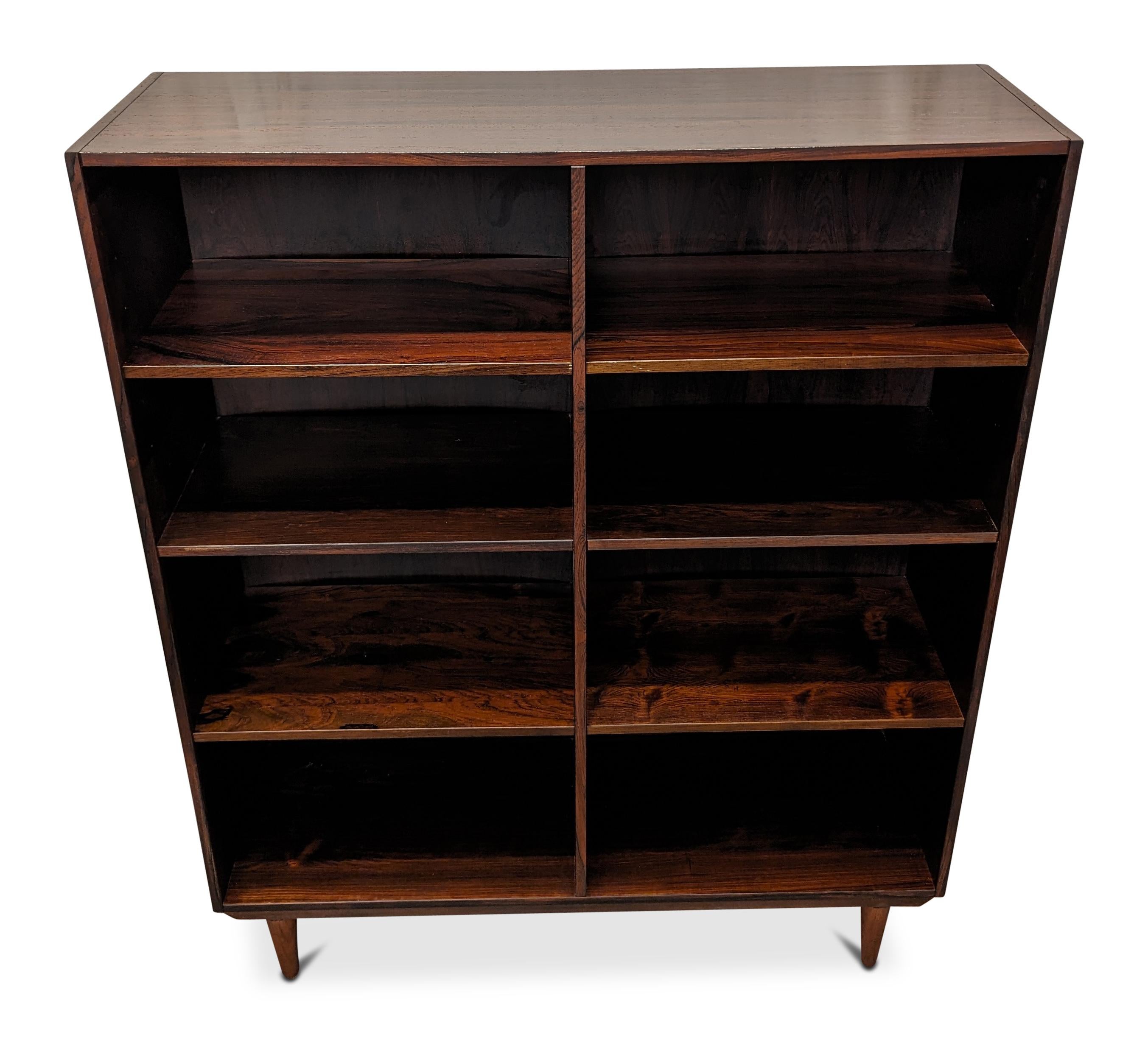 Vintage Danish Mid Century Rosewood Bookcase - 122364 In Good Condition In Jersey City, NJ