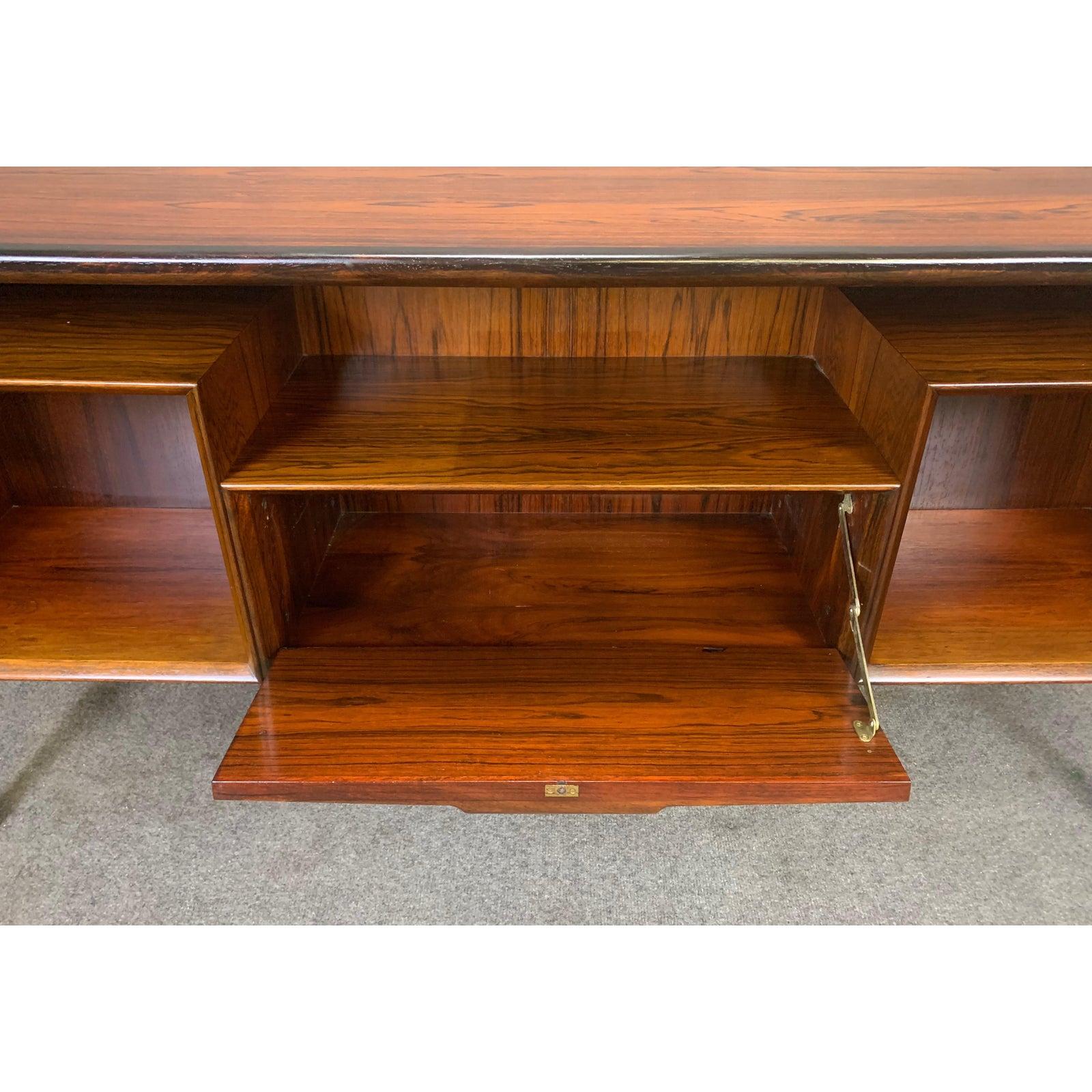 Vintage Danish Midcentury Rosewood Desk Model 75 by Gunni Oman for Omann Jun In Good Condition In San Marcos, CA