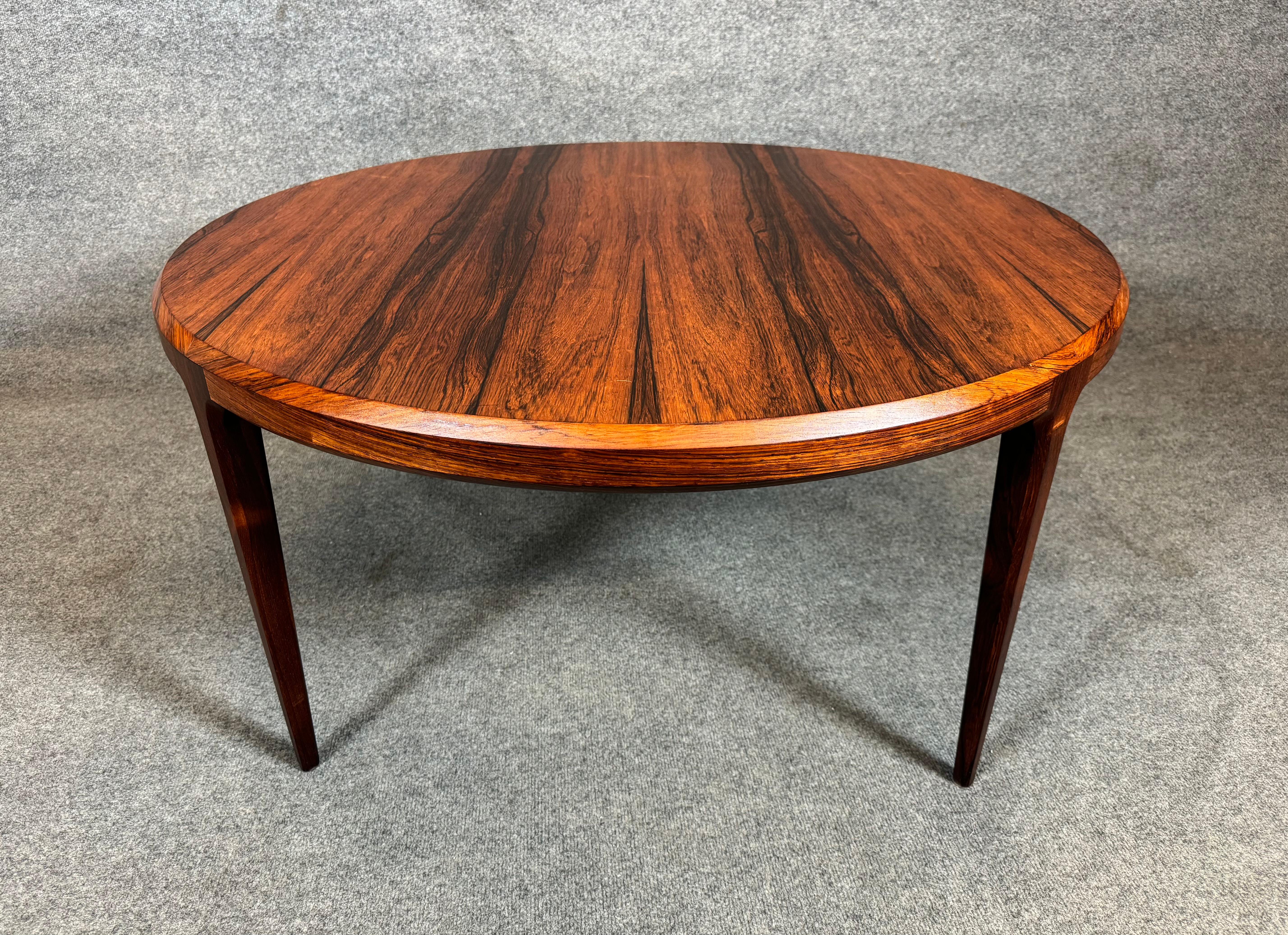 Vintage Danish Mid Century Rosewood Round Coffee Table by Johannes Andersen In Good Condition In San Marcos, CA