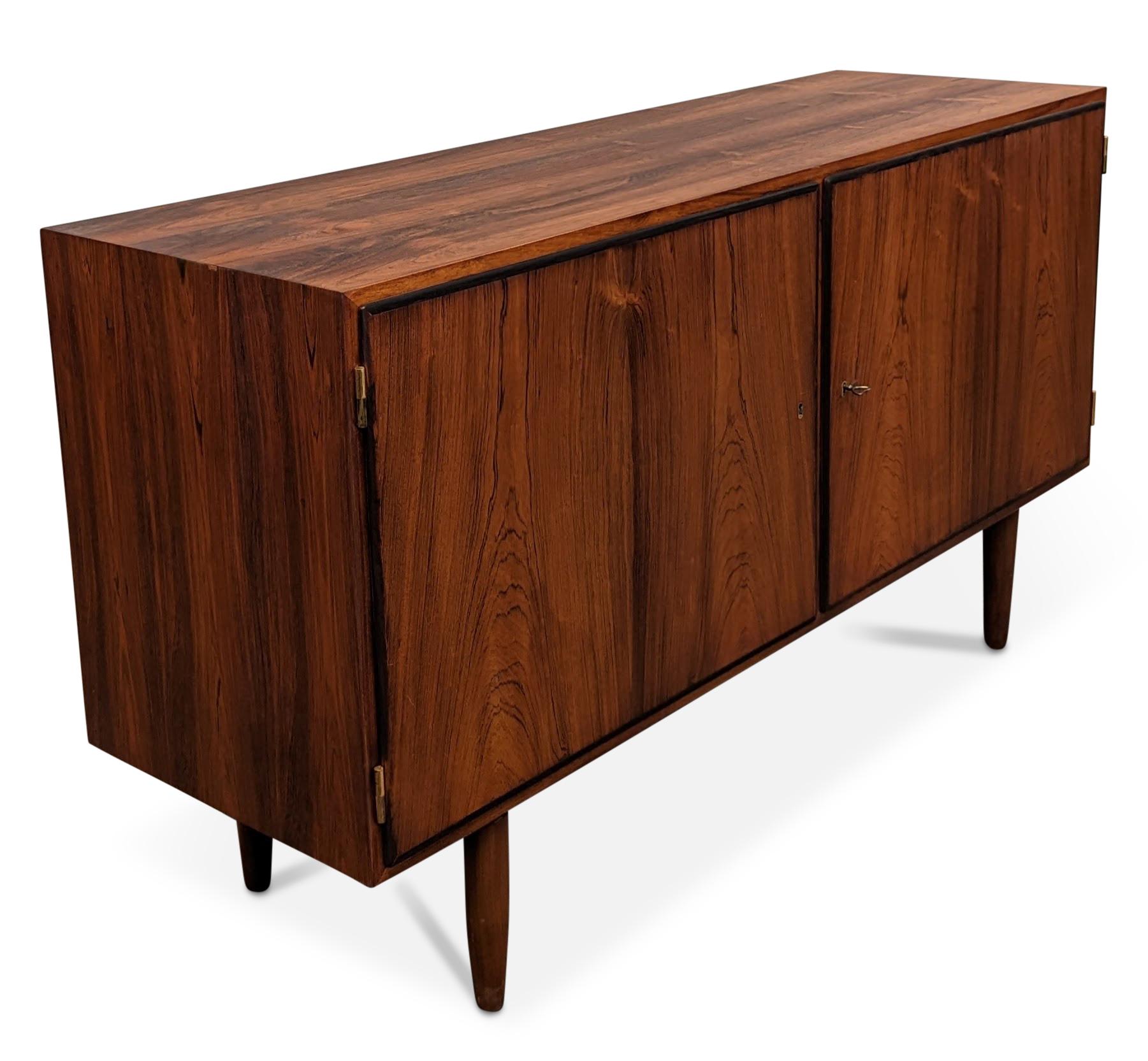Vintage Danish Midcentury Rosewood Sideboard, 022350 In Good Condition In Jersey City, NJ