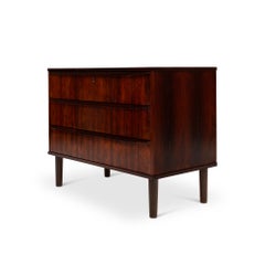 Vintage Danish Mid-Century Rosewood Drei-Schubladen Lowboy Dresser