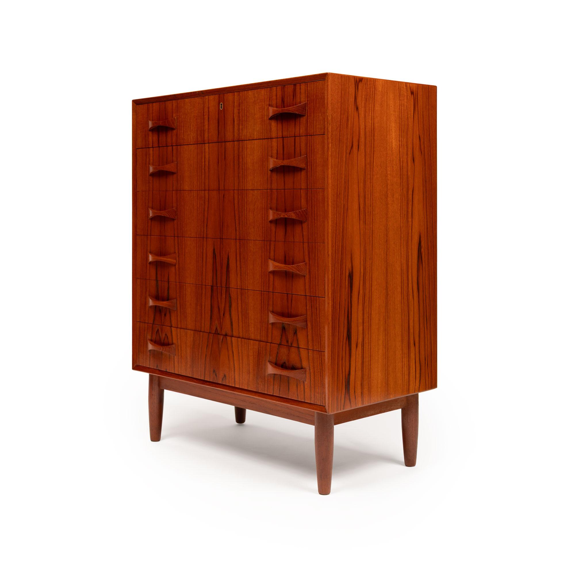 Vintage Danish Mid-Century Sechs-Schubladen Teak Tallboy Kommode 1960s (20. Jahrhundert) im Angebot