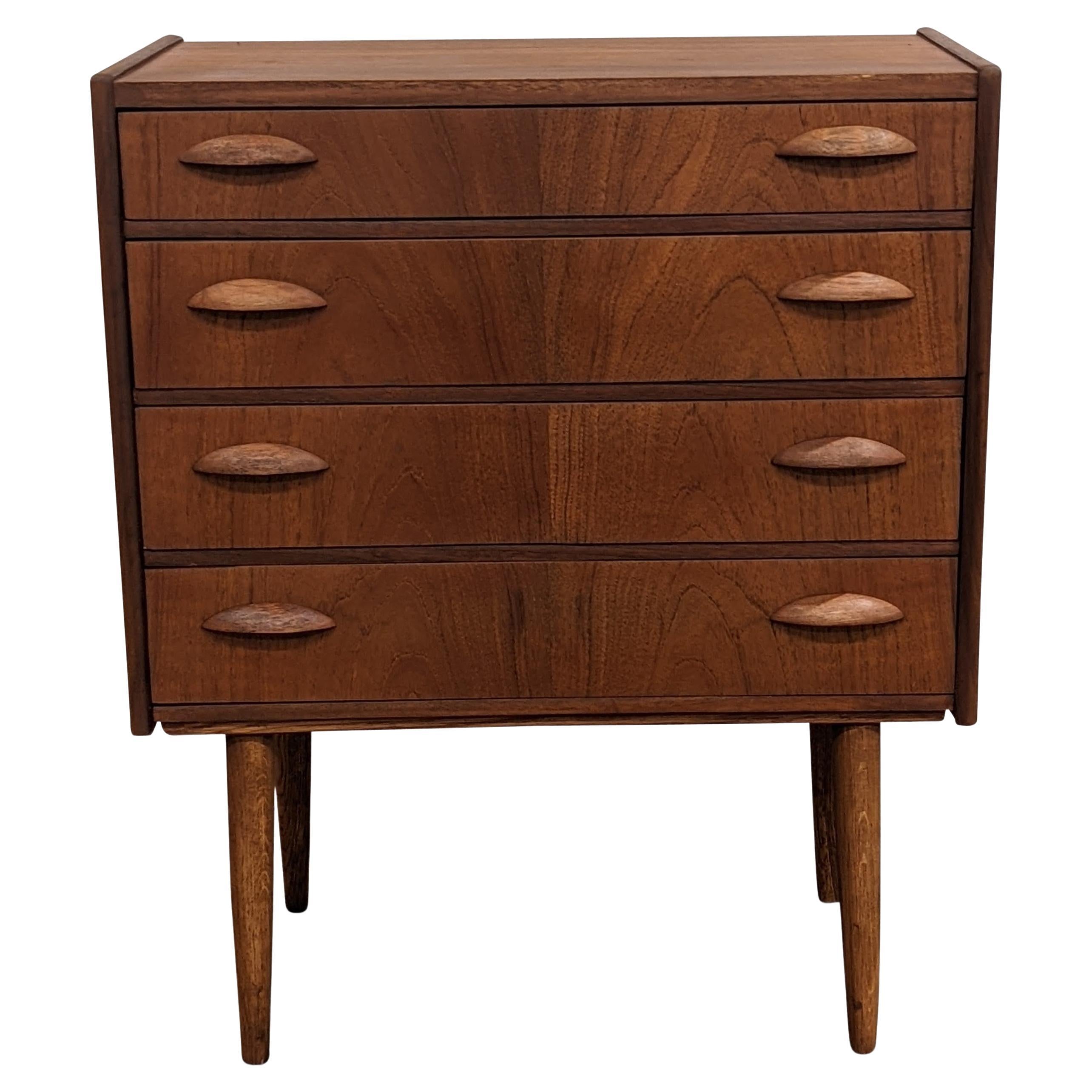 Small Vintage Dressers For Sale on 1stDibs small white dresser