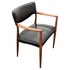 Vintage Danish Mid Century Teak Arm / Desk Chair - 122206