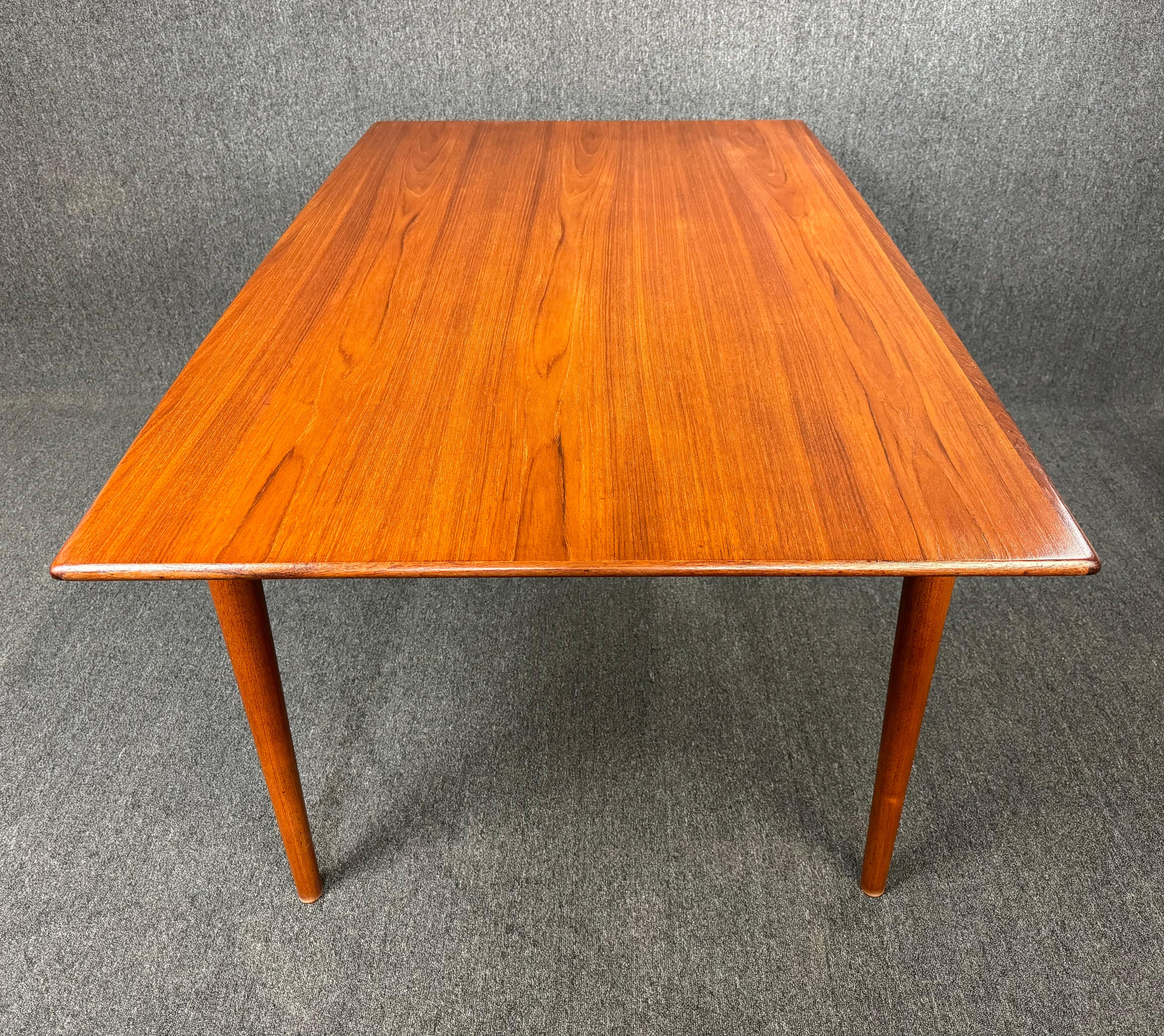 Dänischer Vintage-Esstisch „Boomerang“ aus Teakholz von Alfred Christensen aus der Mitte des Jahrhunderts (Mitte des 20. Jahrhunderts) im Angebot