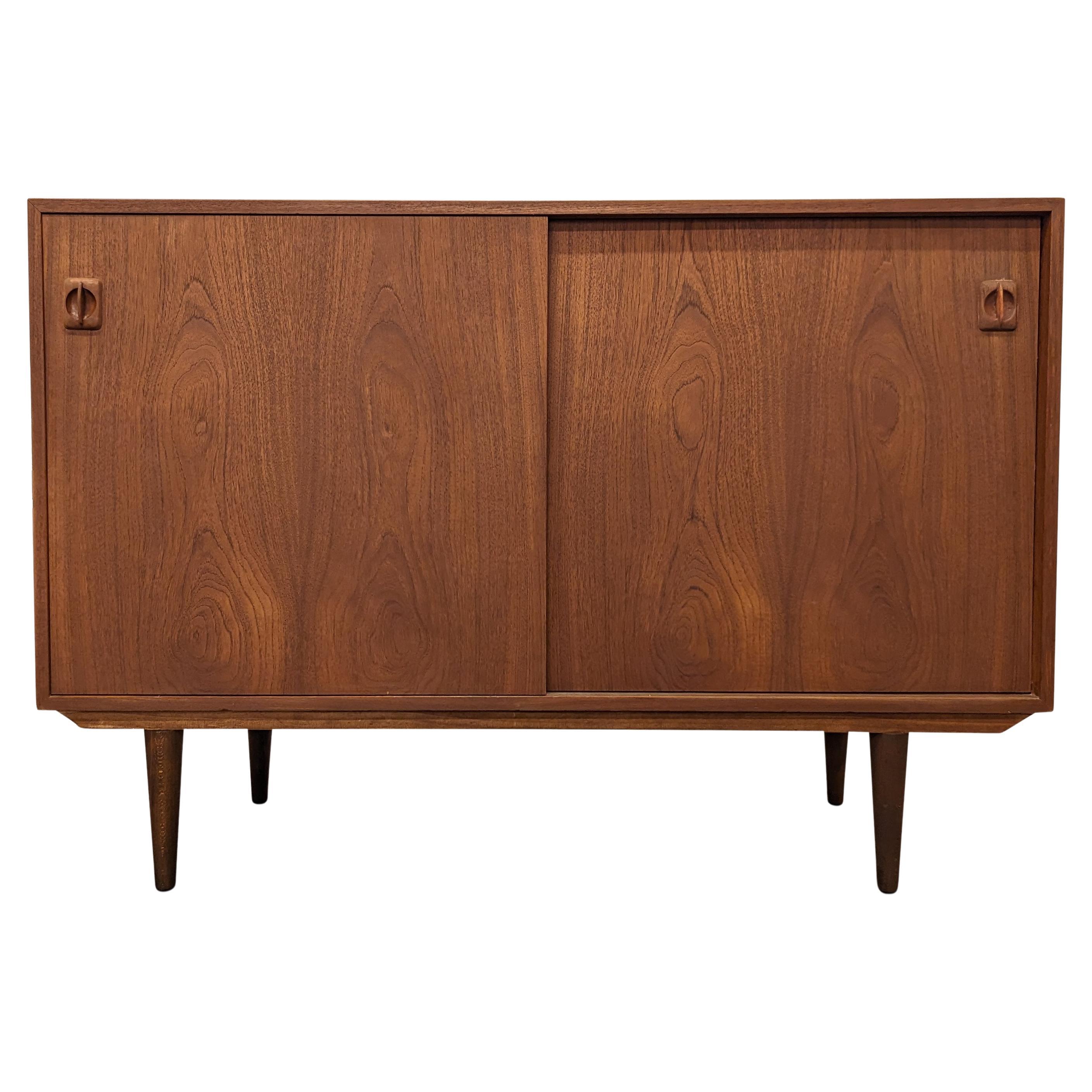Vintage Danish Mid Century Teak Cabinet - 022473 