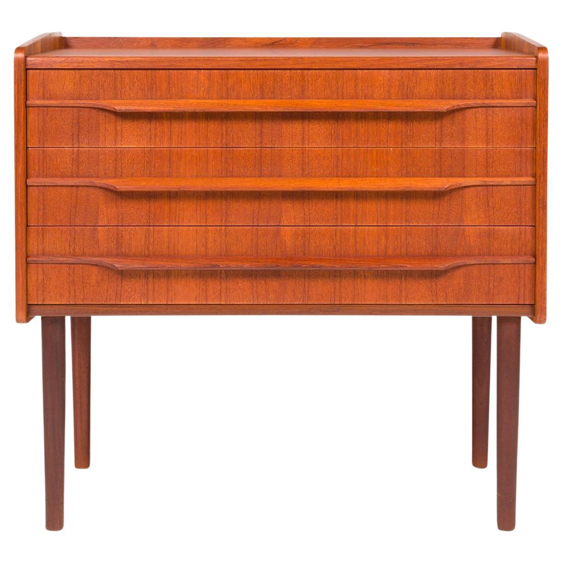 Vintage Danish Mid-Century Teak Kommode / Nachttisch