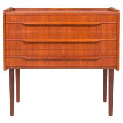 Coffre / table de nuit vintage en teck danois du milieu du siècle