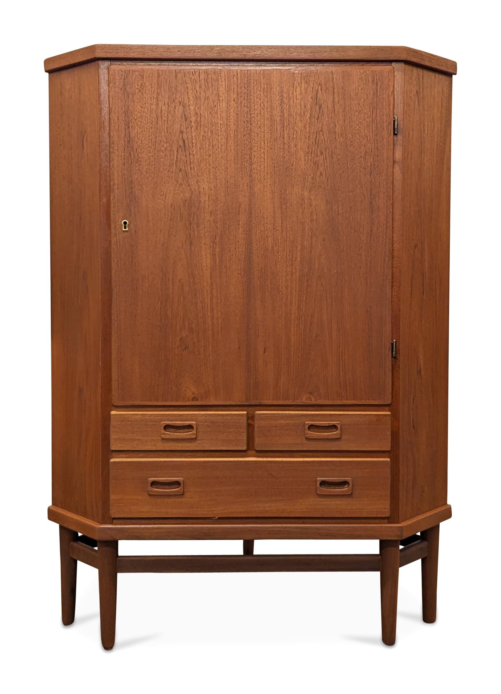 Vintage Danish Mid Century Teak Corner Cabinet - 022470 1