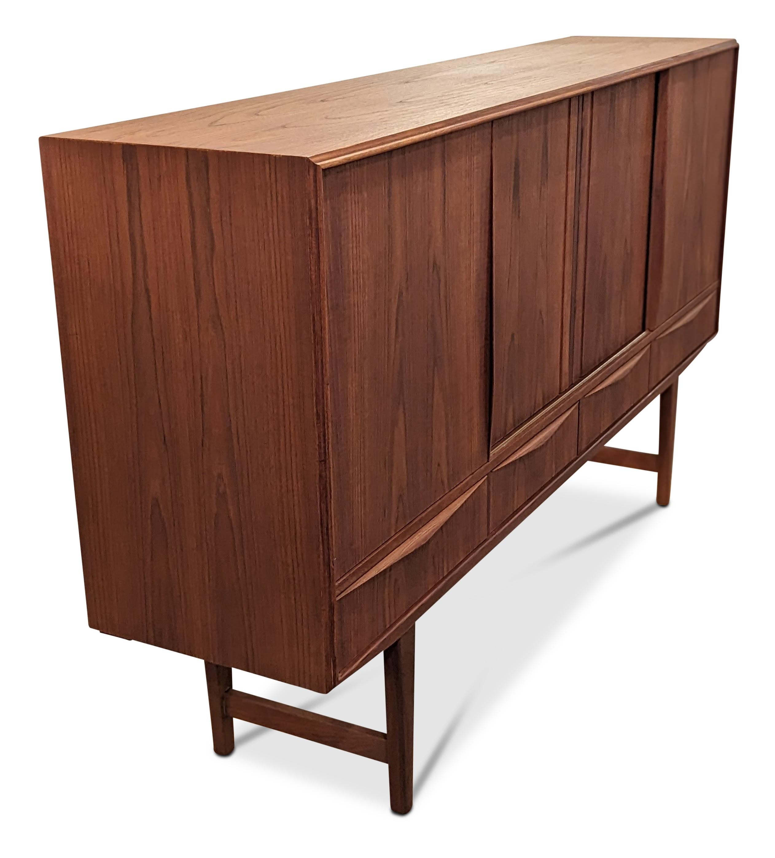 Vintage Danish Midcentury Teak Credenza, 042358 2