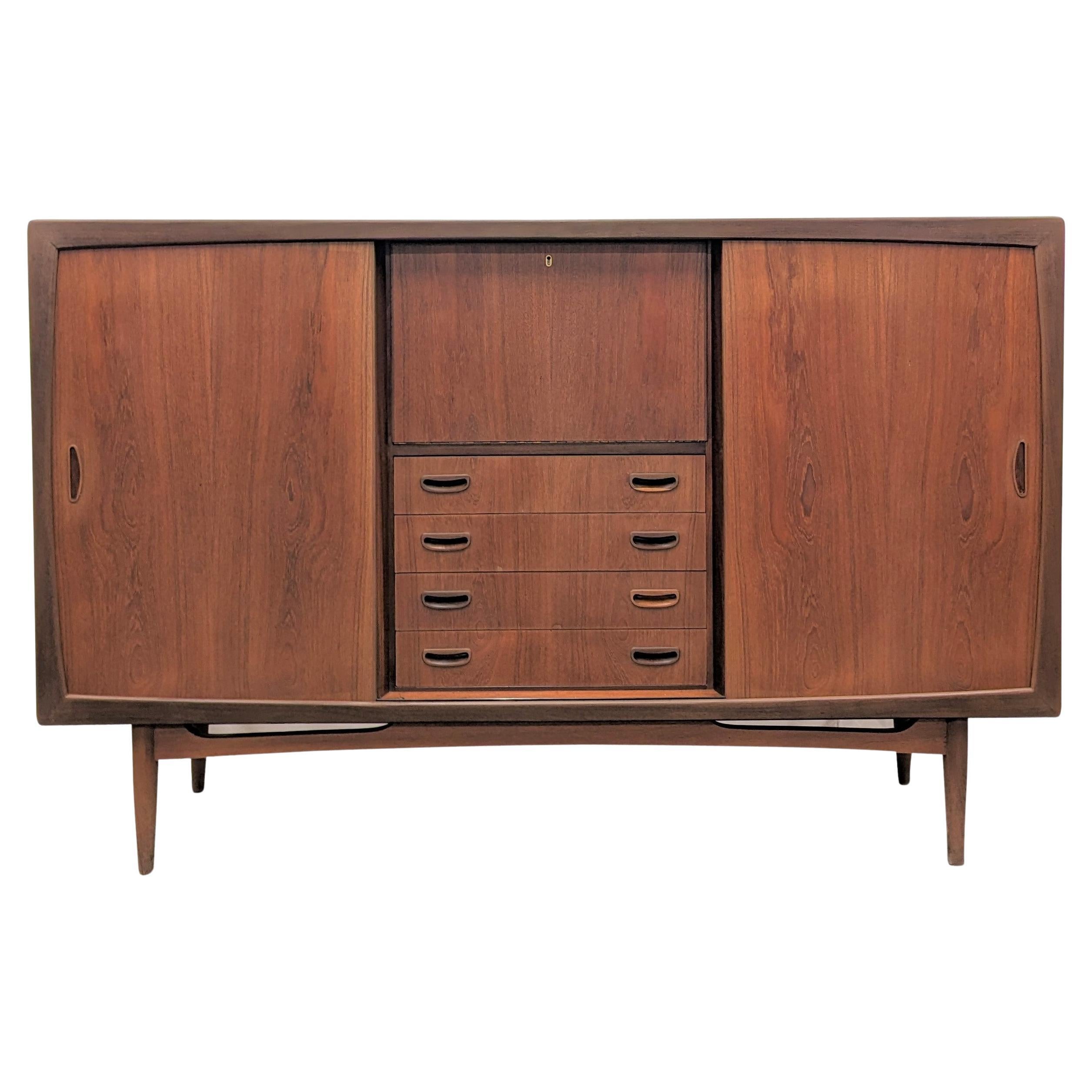 Danish Vintage Mid Century Teak Sideboard Credenza For Sale at 1stDibs
