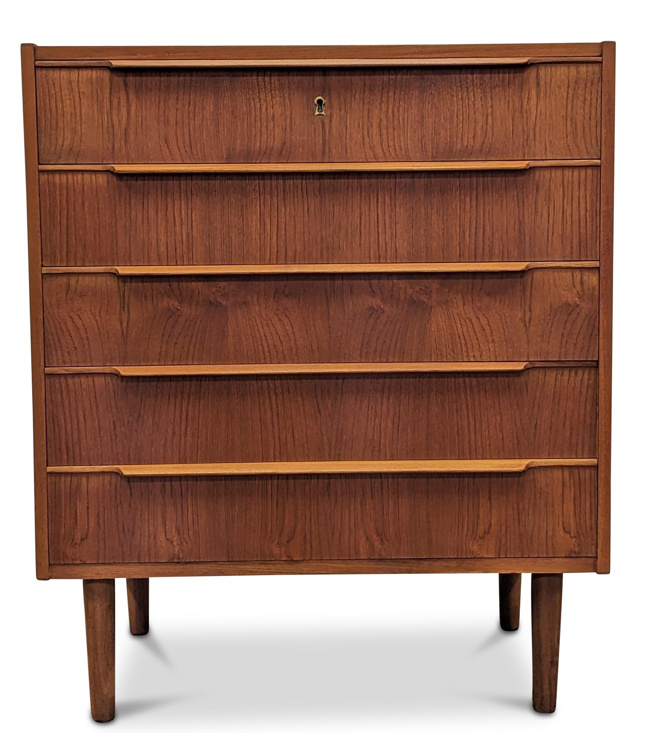 Vintage Danish Mid-Century Teak Dresser, 112216 1