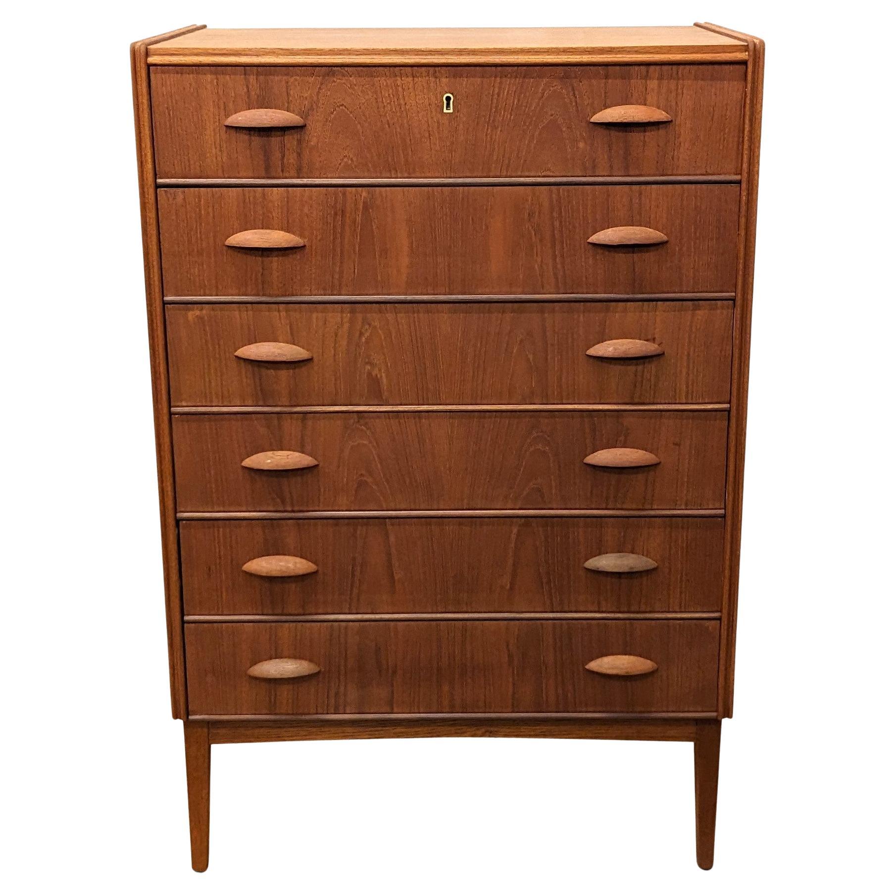 Vintage Danish Mid Century Teak Dresser - 122369 For Sale