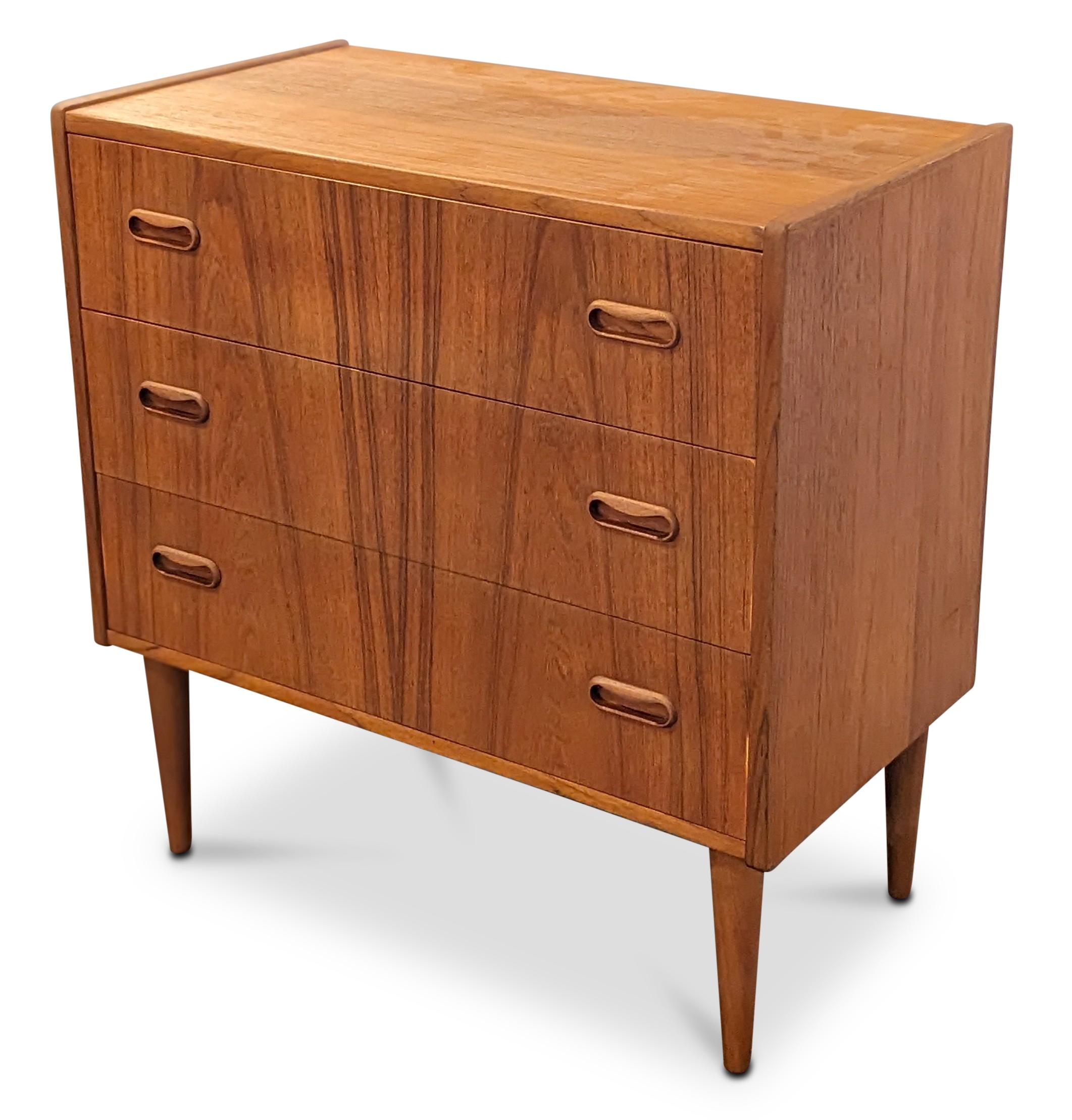 Vintage Danish Mid Century Teak Dresser / Nightstand - 072343 1