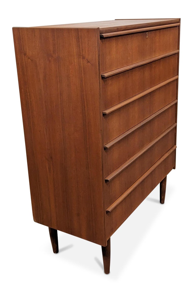 Vintage Danish Midcentury Teak High Boy Dresser, 022343 For Sale at 1stDibs