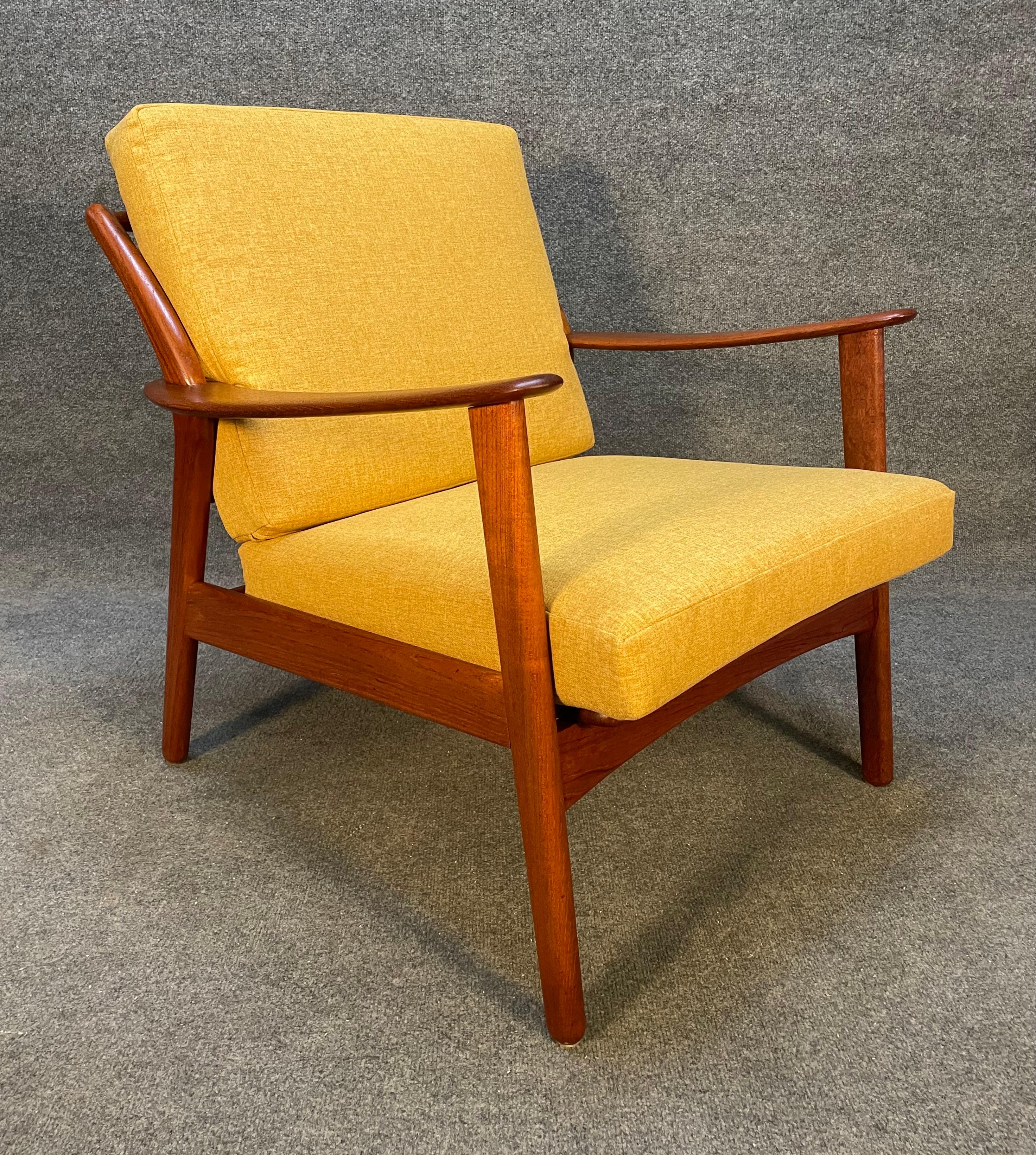 Vintage Danish Mid Century Teak Lounge Chair by Niels Kofoed for Kofoed Hornslet In Good Condition In San Marcos, CA