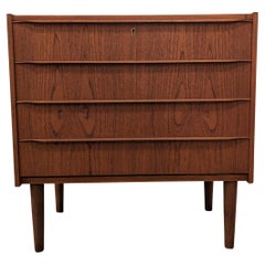 Vintage Danish Mid-Century Teak Low Boy Dresser, 122234