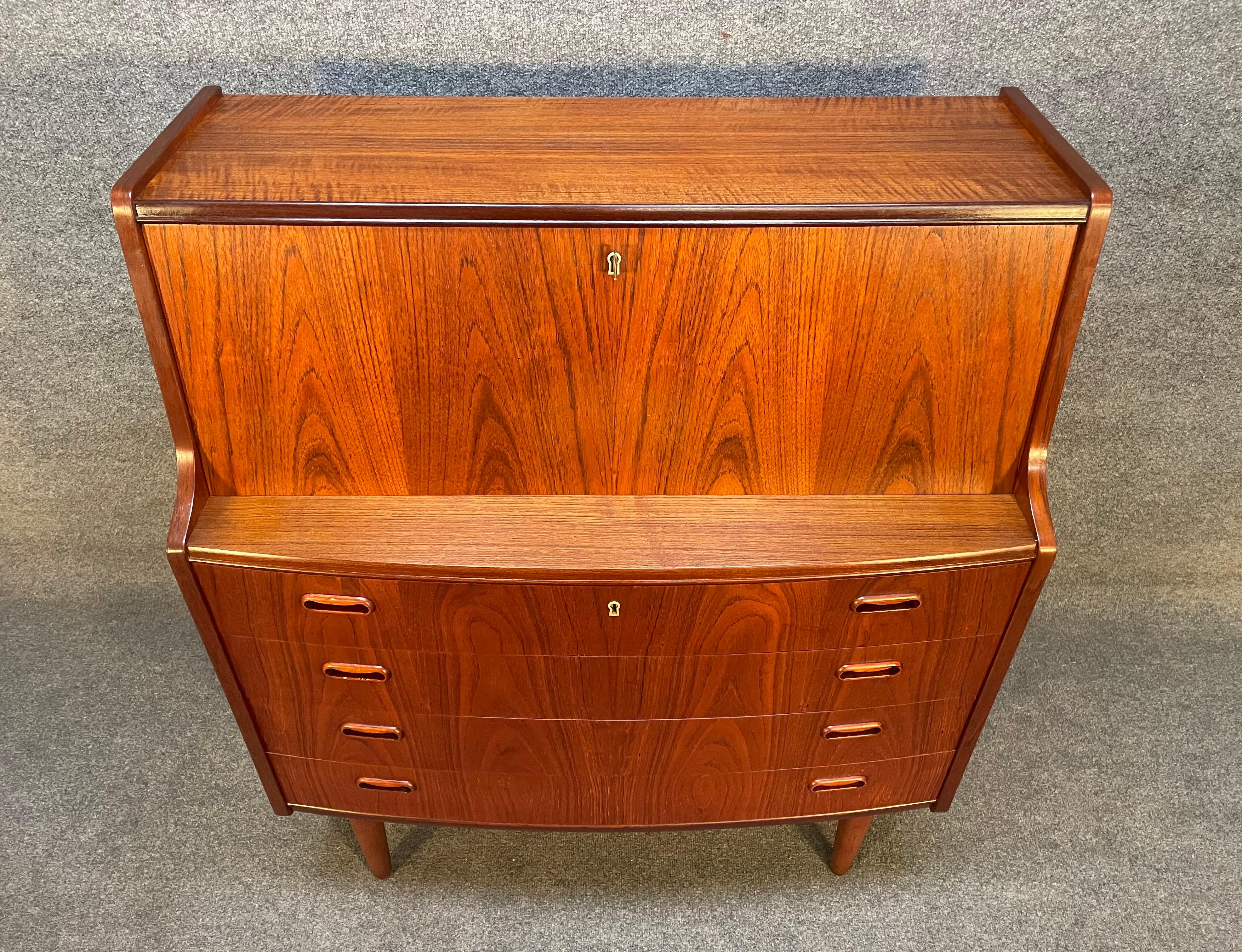 Vintage Danish Midcentury Teak Secretary Desk in the Manner of Arne Vodder For Sale 5
