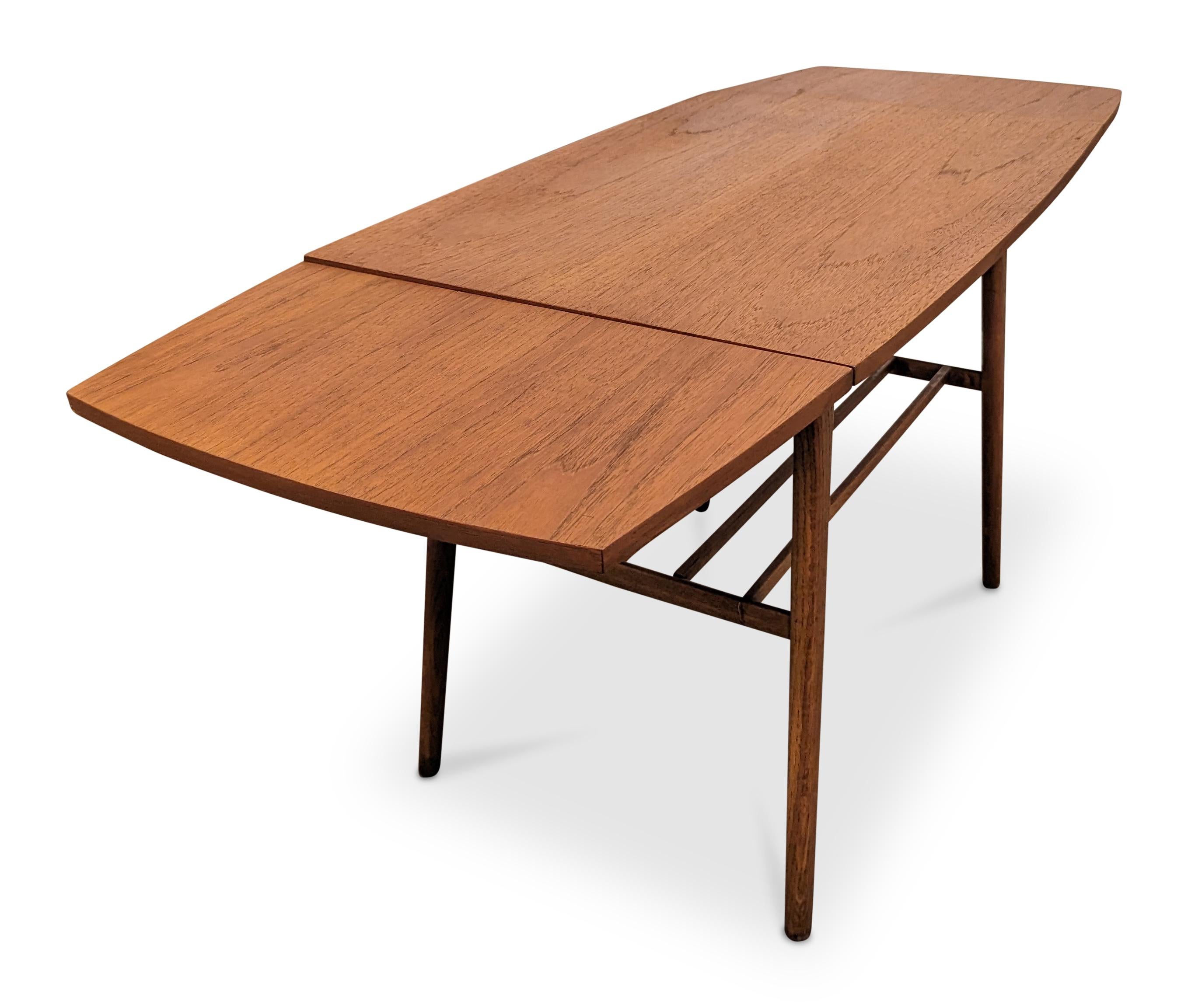 Vintage Danish Mid Century Teak Side / Coffee Table - 022416 For Sale 2