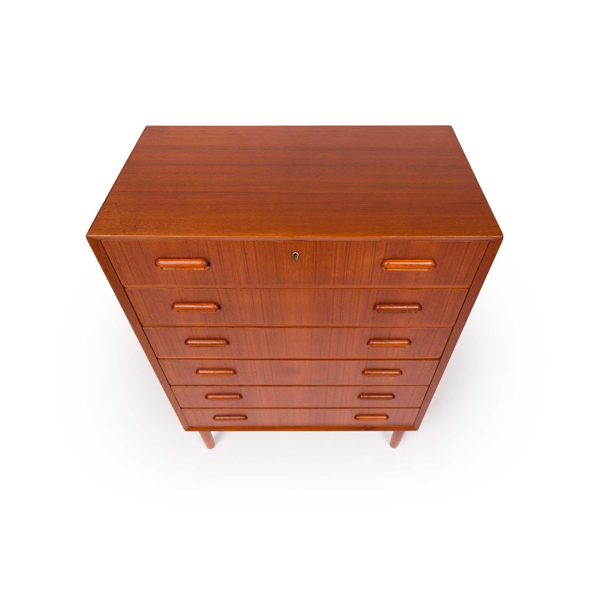 Vintage Danish Mid-Century Teak Six Drawer Tallboy Dresser For Sale 2