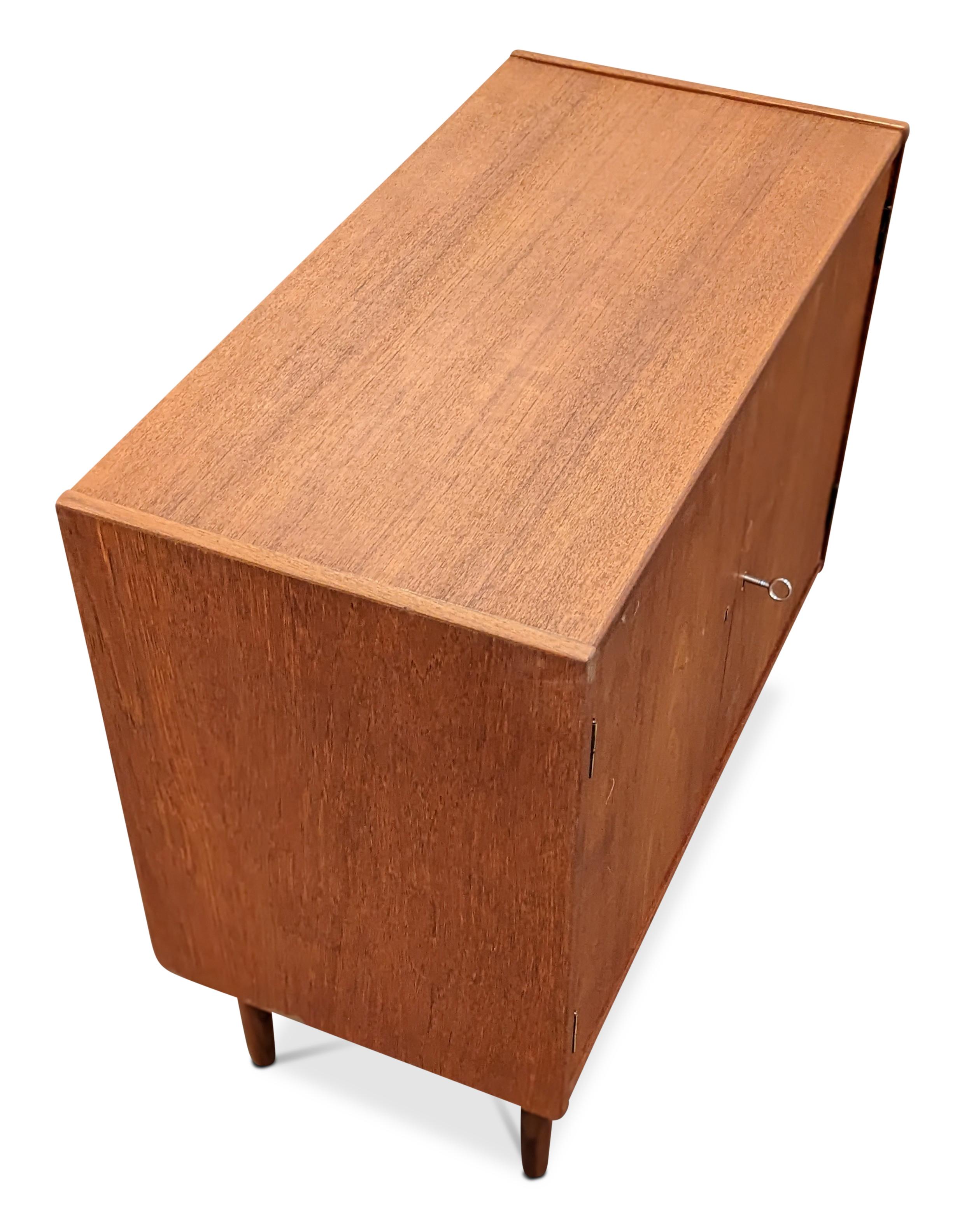 Vintage Danish Midcentury Teak Storage Cabinet, 042357 4