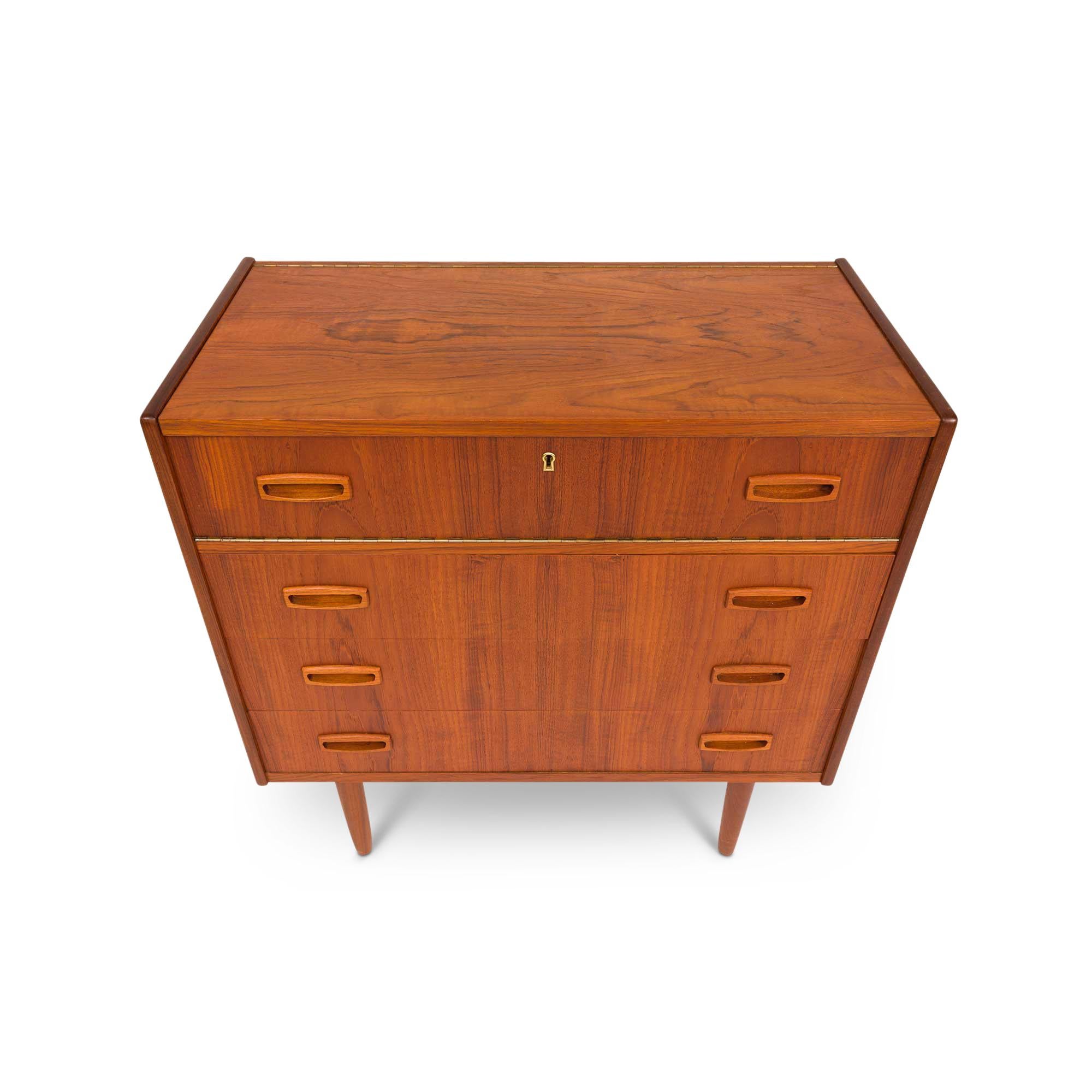 Vintage Danish Mid-Century Teak Three Drawer Vanity Dresser For Sale 3