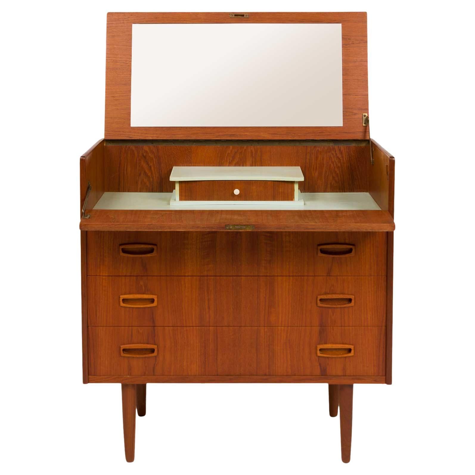 Vintage Danish Mid-Century Teak Three Drawer Vanity Dresser For Sale