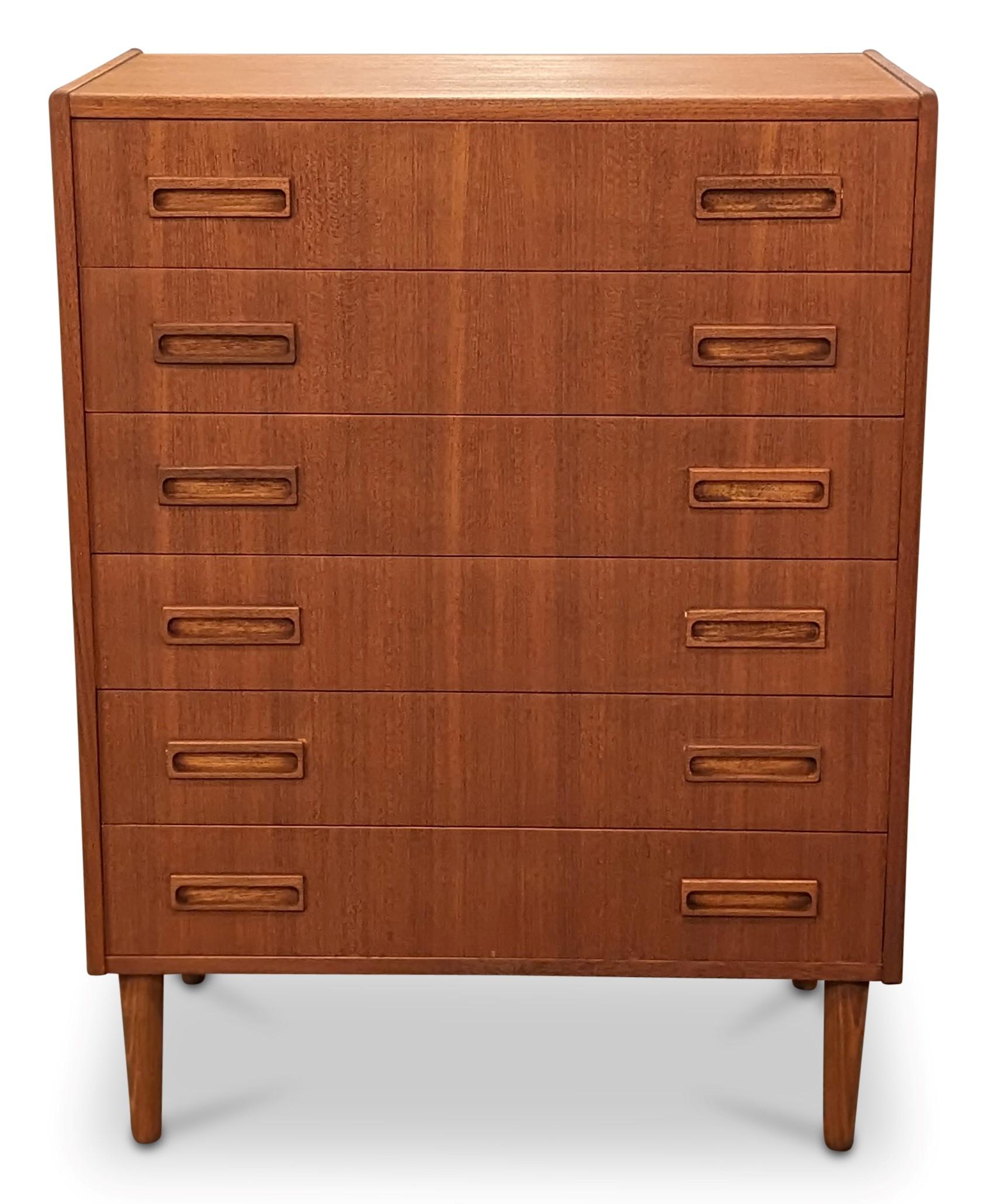 Vintage Danish Midcentury Modern Westergaard Teak Dresser - 122204 In Good Condition In Jersey City, NJ