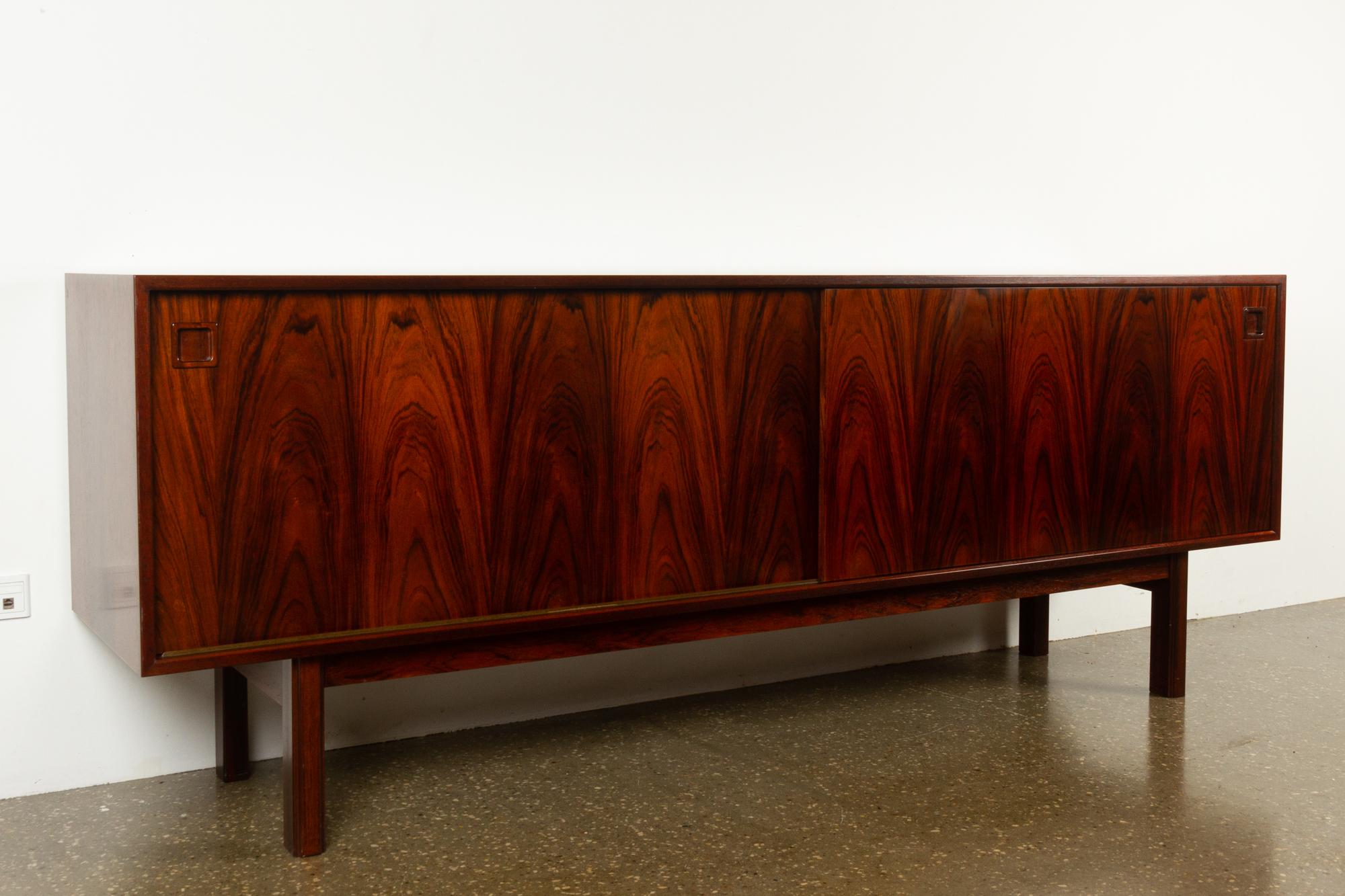 Mid-Century Modern Vintage Danish Model 21 Sideboard from Omann Jun, 1960s